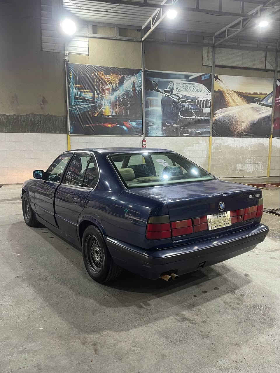 اسلام عليكم للبيع. BMW  موديل 1991.  حجم 525.  محرك 3000 مكفول. مشدود جديد. كير مكفول. تبريد ثلج.  صدر امامي وخلفي كله جديد.  بدون حادث. بدون صبغ.  فضل من الله. جاهزه   رقم كركوك تحويل ثاني. يوم. 
مكان السياره بغداد. حي. الجهاد.    السعر. 53. وبيها مجال.   استفسار. *********** بغداد, العراق

