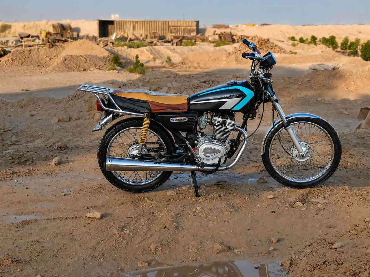 دراجة كلك للبيع نضيفة محركهة مفتوح مرة وحدة شرط لا تبخير ولا تنقيص تفاصيل اكثر اتصل ***********
