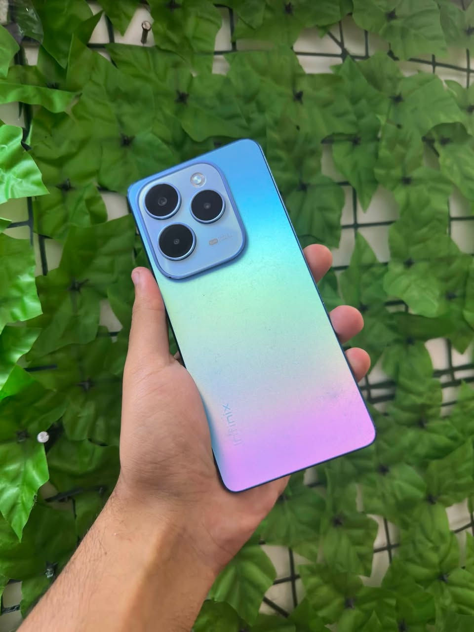 سلام عليكم
Infinix HOT 40. مواصفات الجهاز 
المعالج: ثماني النواة Helio G88 تكنولوجيا 6 نانو 9
التخزين / الرام:/256جيجا بايت مع 8 جيجا رام
الكاميرا: خلفية ثلاثية 50+2+0.08 م.ب. / امامية 32 م.ب 9 البطارية: 5000 مللي أمبير P
جهاز وكاله ما داخل تصليح ابدد مع كامل الملحقات كارتونه وكل شيء ***********
