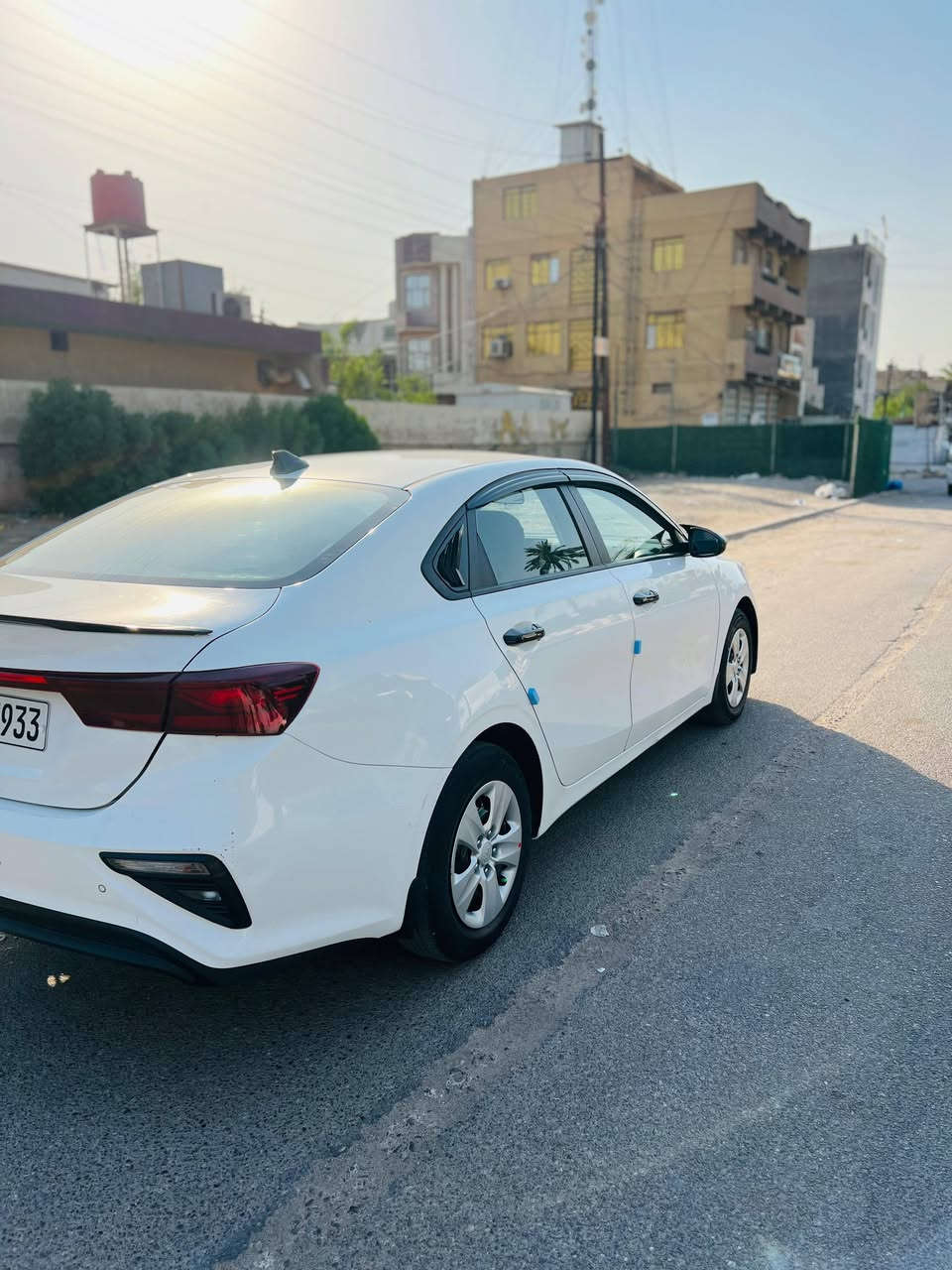 هالسلام عليكم سيراتو خليجي ٢١نص فول ماشية ٩٢ مكفوله من الصبغ فقط الدعاميه الاماميه وبيهه مكاننين بارد  السعر ١٤٦ رقم الهاتف *********** محرك١٦٠٠ العنوان بغداد السنويه بسمي
