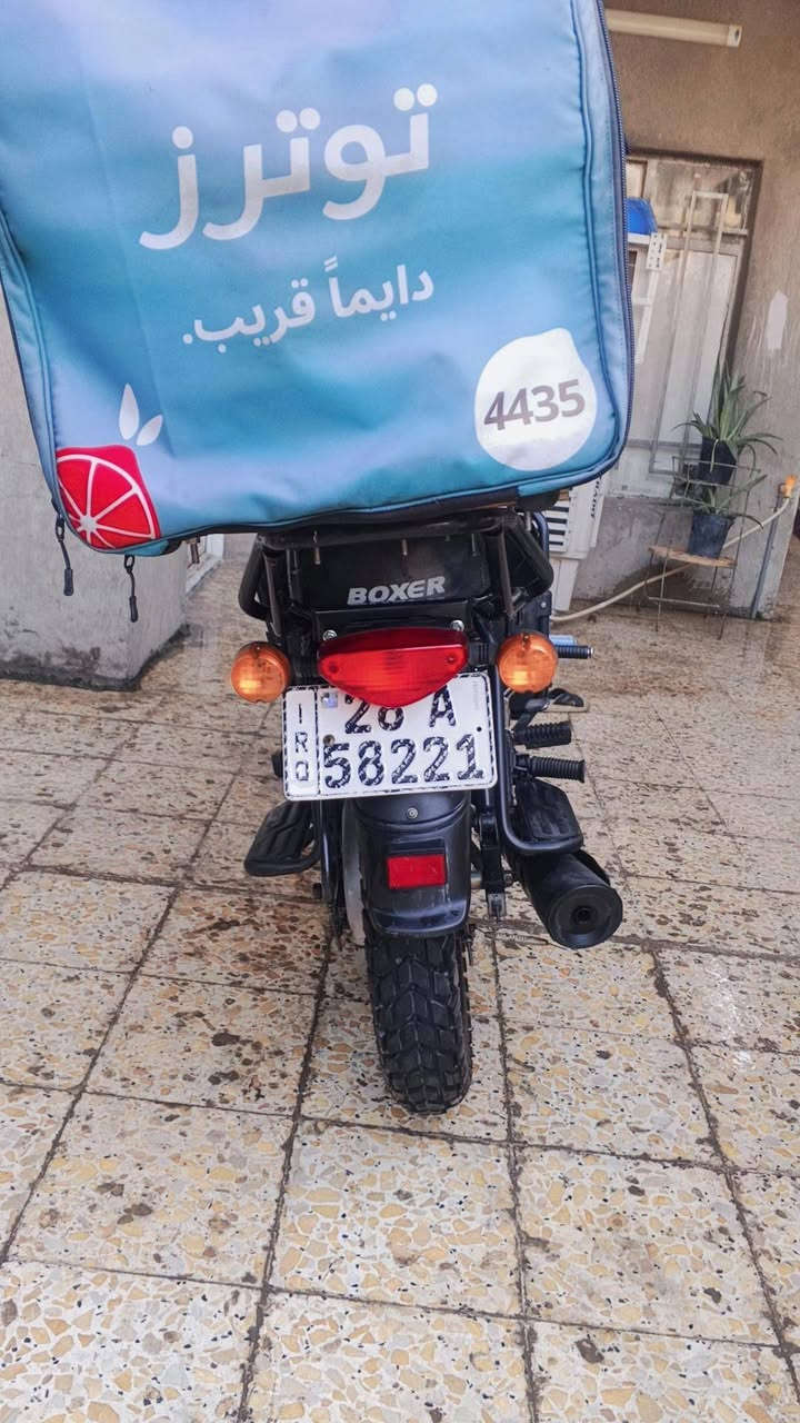 بوكسر موديل 22محسوبه عل 23 
دراجه تخيل ناعمه الله شاهد نكره سلف 
مفتوحه مرا وحده وبعدها بضمان التجفيت شركه
سعر 2٫400
ثنين وربعميه وبيها مجال تجي ما ترجع فارغ 

مرقمه رقم نجف مشروع وطني تحويل ثاني يوم 
غراض 
زنون بومه زوج 
تايرات زوج جديد
درع ابو الجنط 
واقيات لكزز 
تجوه 
كهربائيات كلها شغاله من اللايت الخلفي لحد الايت الامامي 
بغداد البياع تقاطع درويش ***********

