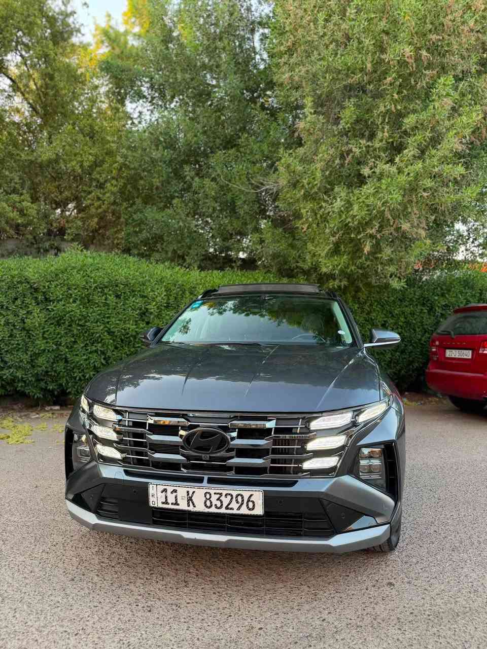 2025 Tucson limited هايبرد
توسان لمتد هايبرد اعلى مواصفات
  وارد امريكي ❗️لحد يجي يقارنها بالخليجي الفارغة❗️
رقم بغداد هزة جديدة
ضرر بسيط  جداً جداً الجاملغ الامامي جهة اليسار مبدل اصلي نفس اللون ونفس الكود من تدخل سونار يطلع بس مفتوح الجاملغ وبارد وتكحيل بحافة البنيد فقطط 
باقي السيارة كفالة عامة 
❌بدون صبغ❌
❗️بدون ايرباك بدون ايرباك بدون ايرباك ❗️
السيارة جديدة  واخت الزيرو بعدها 
ماشية 15 الف ميل 
1- محرك 1.6 توربو هايبرد  
2- بانوراما 
3-اربع كامرات امامي وخلفية وجانبية بالمرايات 
4- حساسات امامية وخلفية ١٢ حساس
5- رادار امامي وجانبي وخلفي نقط عمياء 
6-تتقدم وترجع بالبصمة 
7- كشنات جلد اسود وكهرباء الاماميات 
8- تبريد وتدفئة كشنات امامية وستيرن تدفئة وكشنات خلفية تدفئة 
9- كير تعليك و شفتات ستيرن 
10-خزن كشنات
11-لايتات عدسات تختلف عن العادي
12- صندوق كهرباء ومن تقترب منة يفتح  
13- داتا شو تعرض على الجامة الامامية 
14- سستم صوت Bose مع دمام بالصندوق
15-اوتو هولد
16- مساعدة النزول من المنحدرات 
17-شاحن تلبفون واير ليس 
18-حساس قراءة العين 
19-الوان داخلية تتغير ١٠ الوان بيها 
20- انارة داخلية led 
21-شحن تايب سي 
22- ويل كب حجم ١٩ 
23- شاشة كبيرة ابل كار بلي واندرويد اوتو 
السيارة جديدة ومابيها اي نقص مسويلها بولش ونانو 
وبيها ارضيات حوضية رزلاين 
مكان السيارة بغداد البنوك او حي سومر شارع المدارس

السعر 223$ ورقة وبيها مجال بسيط 
***********
