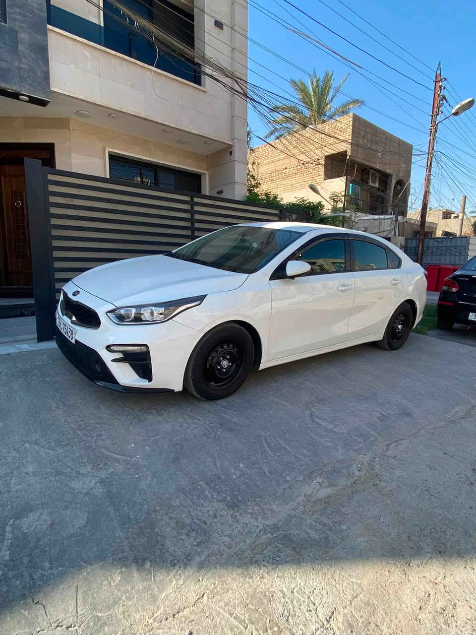 السلام وعليكم للبيع كيا فورتي 2019 امريكيه جديده محرك 2000 دوش
بيانو 
راردار 
شلشه جبيره ودواره كامره 
كله بلاد 
تحديد مسار حادث جاملغ وبنيد ايراك ستيرن صور الحادث مرفوقه مكاني العامرية لسعر 122 اوبيه مجال 
***********

