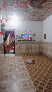 بيت تجاوز للبيع بالقبله حي جامعة قرب جامع المصطفى  البيت عكاده بي غرفه...