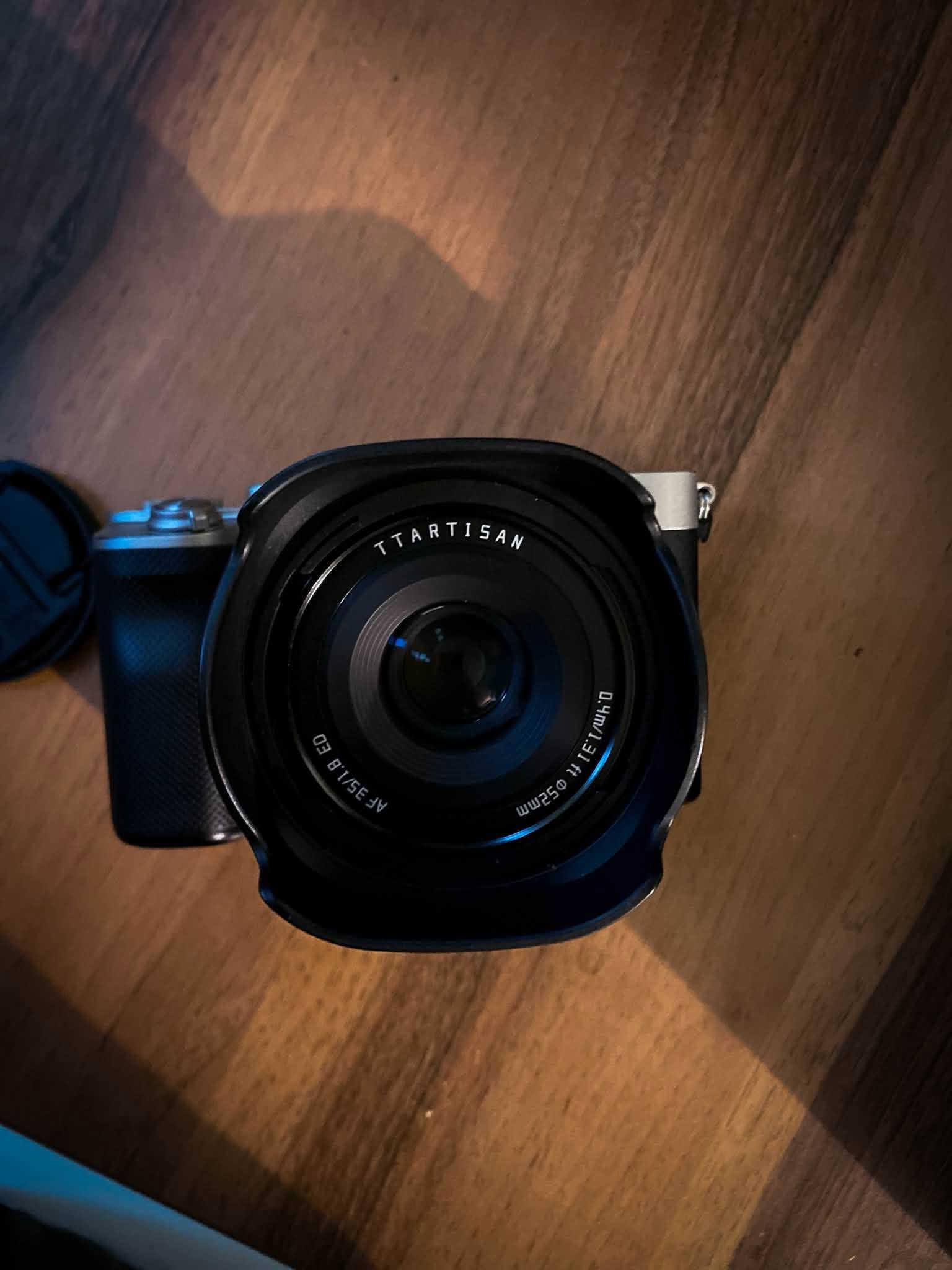 للبيع عدسة TTArtisan AF 35mm F1.8 II لكامرات السوني 📸
نضيفة، استعمال يومين فقط، وياها الكارتونة.

💰 السعر: 175 ألف، وبيه مجال

***********
