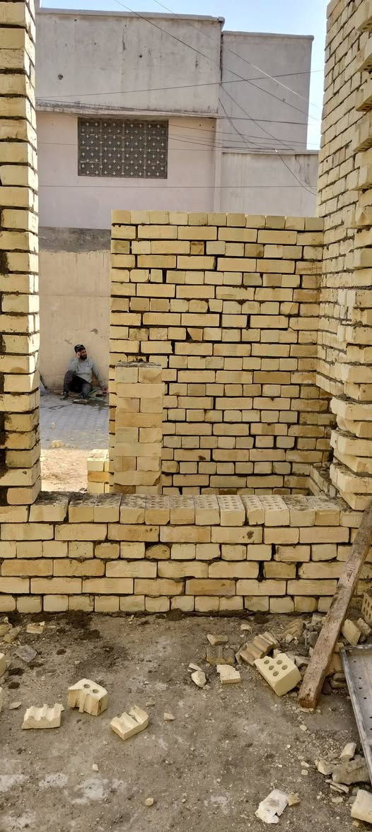 خلفه بناء مصري شغل درجه اولى استلام مهندس واسعار مناسبه والتزام بالمواعيد اشتغل ع الدبل والقطعي وكل شيء ***********
