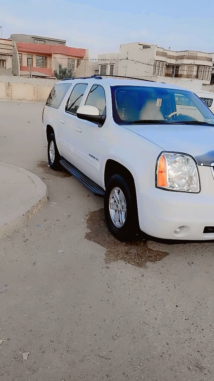 السلام عليكم
السلام عليكم ورحمه الله وبركاته جمسي ٦برغي خليجي 12طبله باسمي كفاله عامه ابيض اصل داخل جديد تخم تاير حداديه سياره جاهزه 

***********
