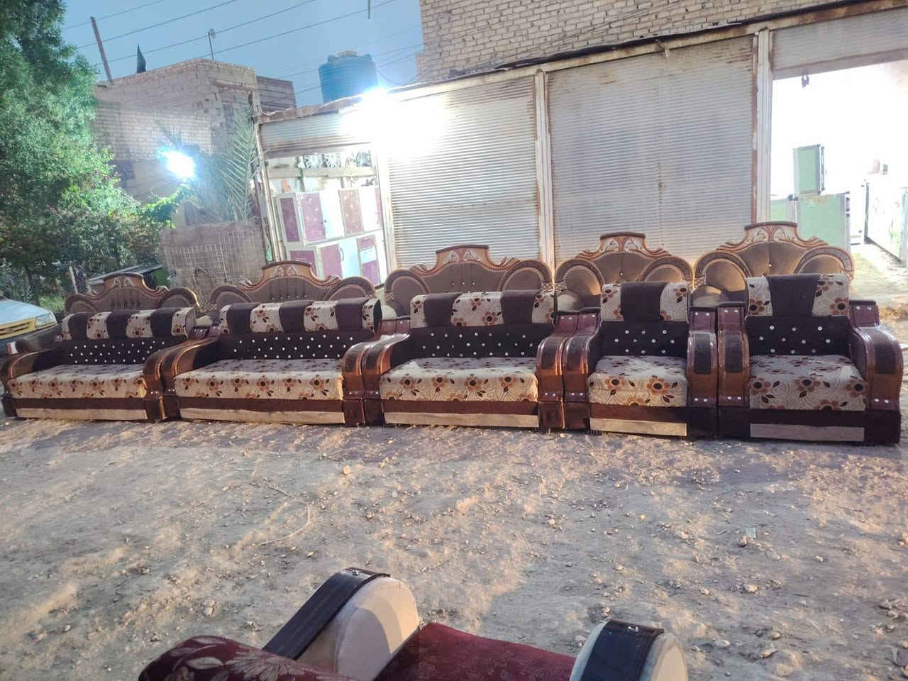 تخم الواحد على 160قفل نضيفات القاسم حي العسكري ***********
