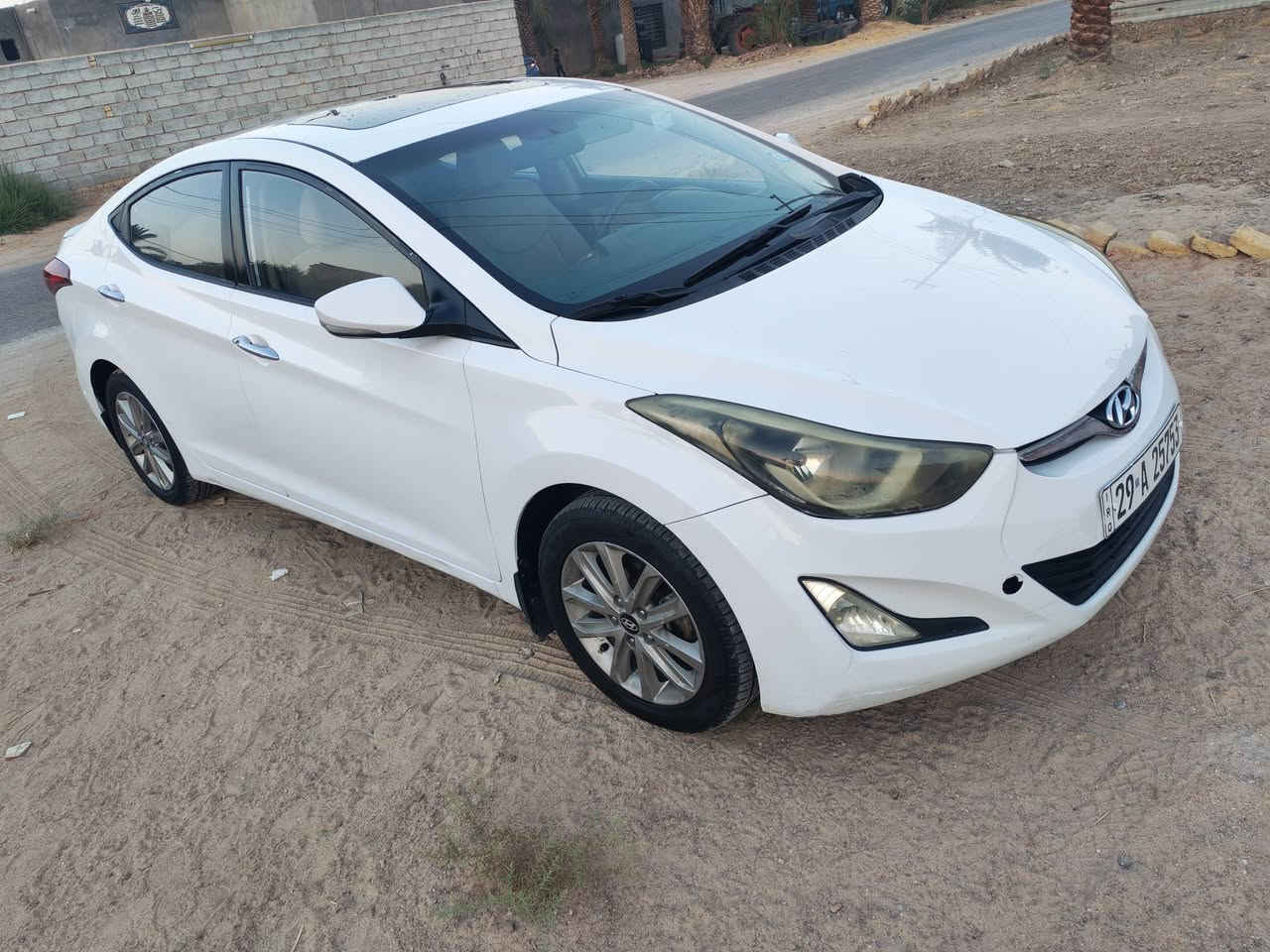 سلام عليكم النترا  15خليجي محرك 1800فتحه شاشه تحكم ستيرن اشاير بل مري سياره بيه باب الوره السايق صبغ بصيطه   رقم واسط  دولي
مكاني نجف
 ***********

نص مكتوب في الصور:
- ٧:٣١ م
- ٧:٣٠ م