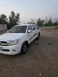 هايلوكس • بيك اب • ٢٠١١
