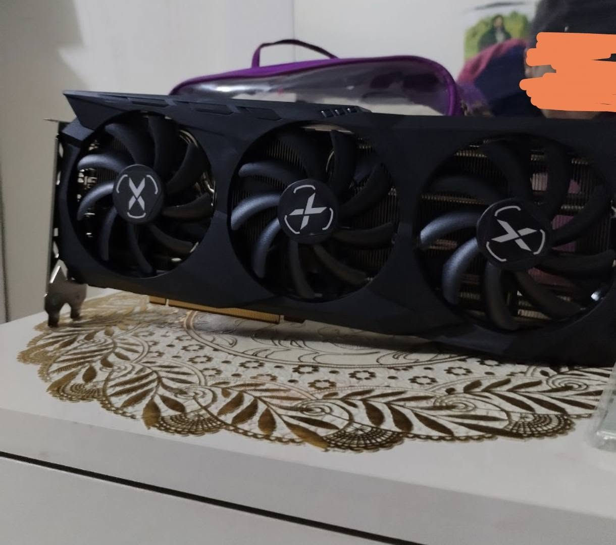 كرت rx6700xt 12g
للبيع - حرارة الكرت 72 و كارتونته موجوده
واتساب ***********
نسخه الxfx
السعر (470 الف ومجال بسيط)
