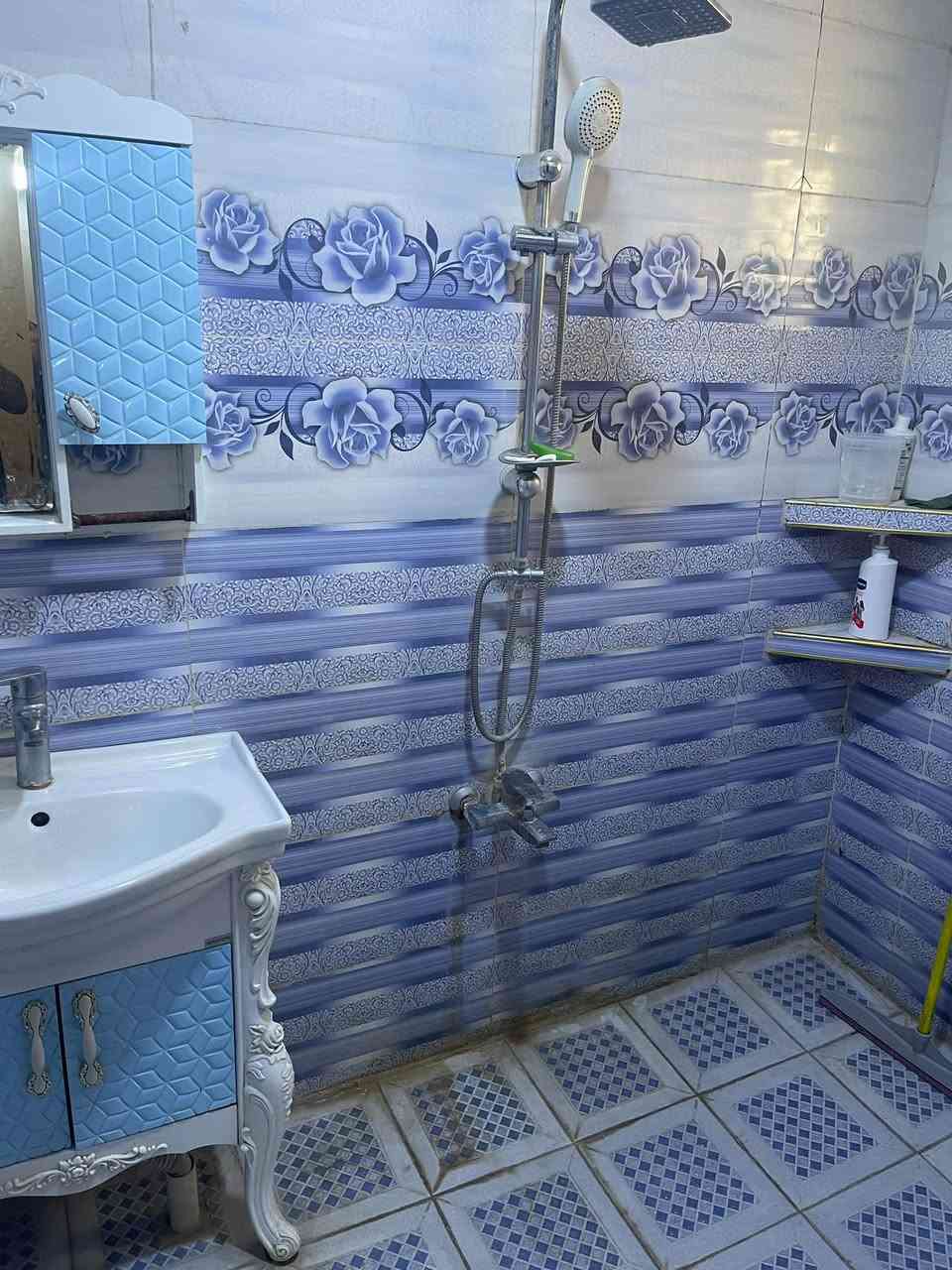 السلام عليكم ًيوجد شقه للبيع عمارات الالباب ابوغريب عماره 3 التفاصيل والاستفسار على رقم *********** او على الخاص ً…..
