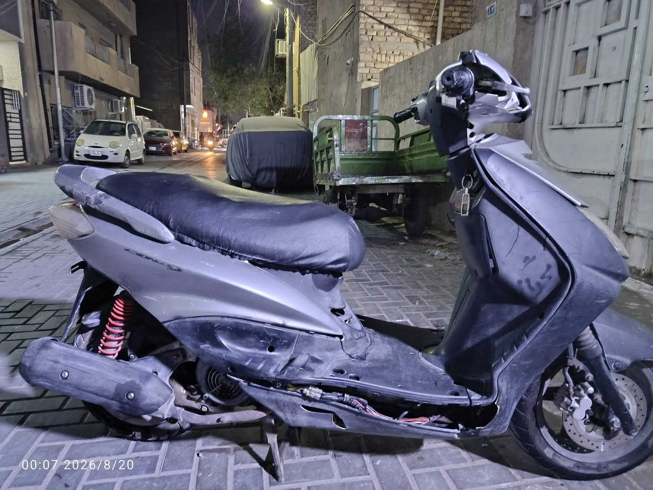 سكنس نثية 140 نكرة سلف مجفت قبل شهر البارحة بدلت دهن كهربائيات كلها شغالة بس الكلوب الامامي يرادلة تبديل السعر 350 مكاني بغداد الحرية الثانية الرقم للتواصل ***********
