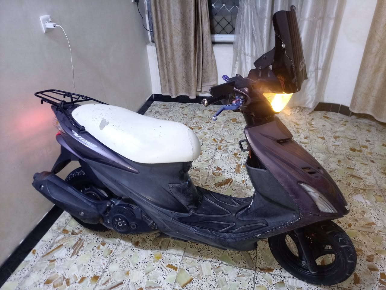 سلام عليكم دراجة للبيع سازوكي ادرس حجم V125S دراجةنوزل مابيهة نقص نگرةسلف  سعر700و@@بيهة مجال العنوان بغداد
*********** رقم الهاتف
