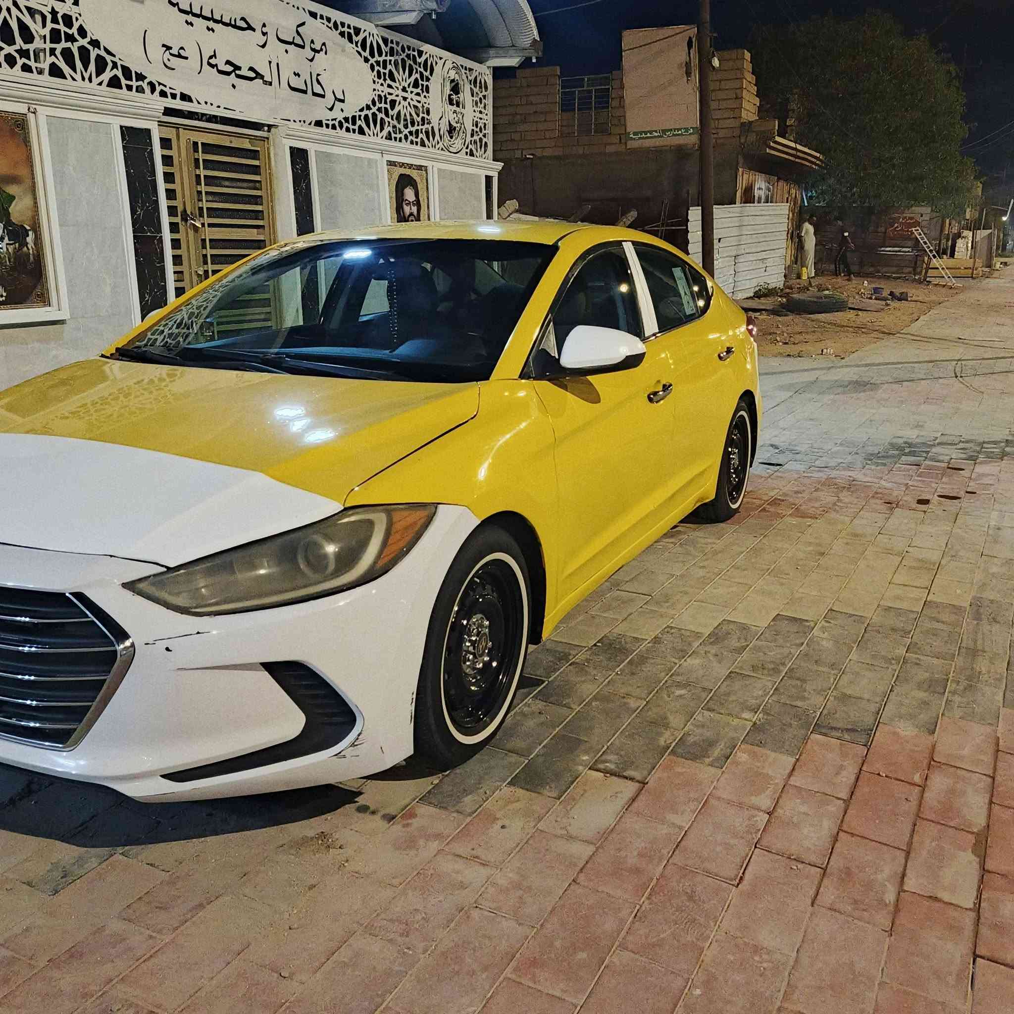 السلام عليكم النترا موديل 2018حادثها مرفق بل منشور السياره
مواصفات 
شاشه جبيره 
كامره 
تحكم ستيرن 
مانع نزلاغ 
ثلاث انضمه قياده 
حساس ايكو 
محرك 2000 دوش تبخير قليل 
كير at
دوشمه جديده كاعيات سفاري وياها هورنات يوكن ماليزي 
لسياره جديده كلش مال جناي ماناقصها شي السياره رقم بسمي تحويل ثاني يوم مصفره غرامات هيه سنويه جديده هزه جديده كير مكينه صدر امامي خلفي تخم تأيرابو لخطه جديد تبريد ثلج مكان السياره كربلاء سعر ب105 رقم الهاتف ‪***********
