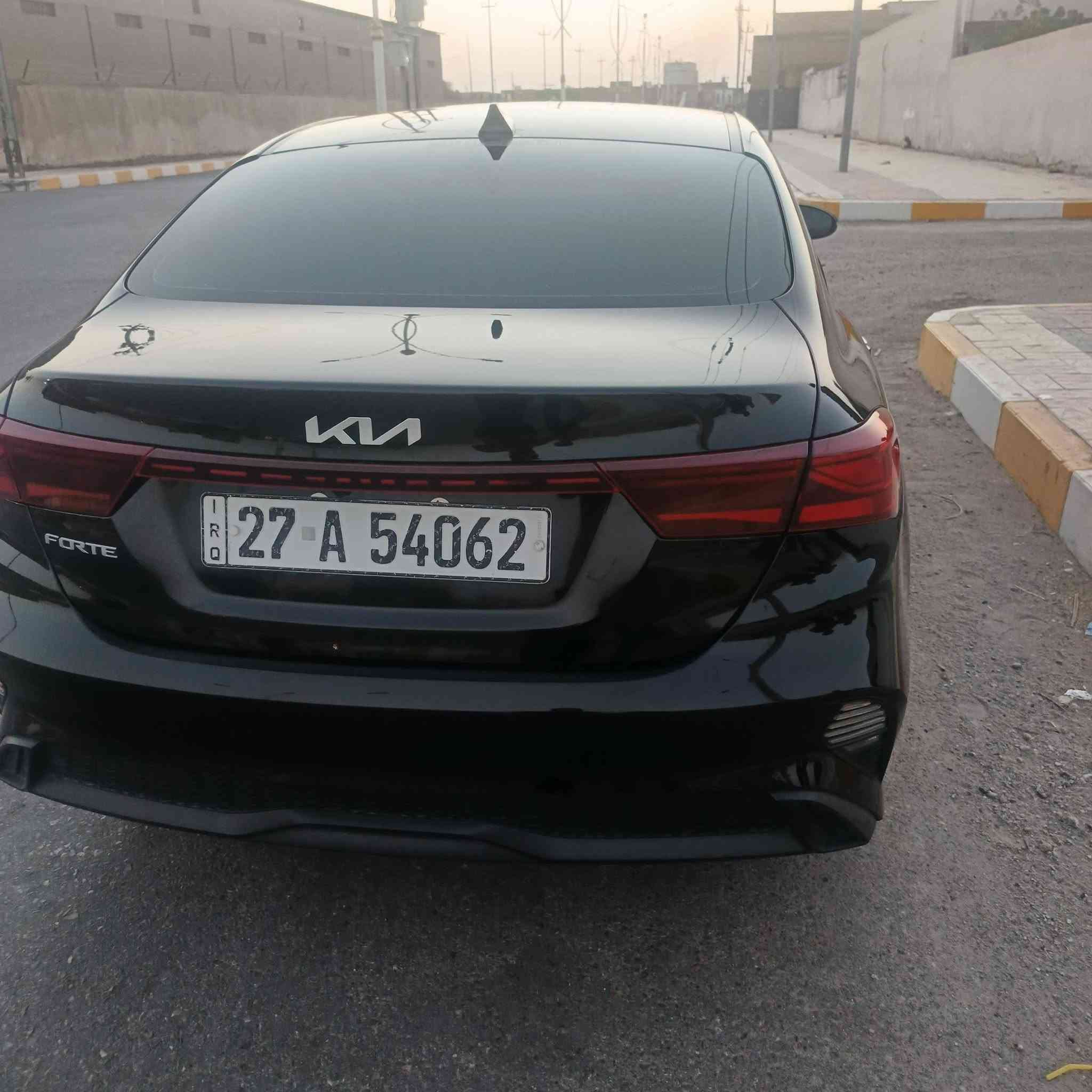 السلام عليكم كيه فورتي موديل ٢٠٢٢ وارد امريكي حادثه تبديل بنيد وجاملق فقط سيارة جاهزة من كلشي معوقين وكاله عامه المكان ذي قار السعر ١٢٠ رقم *********** فول عدة الفتحه
