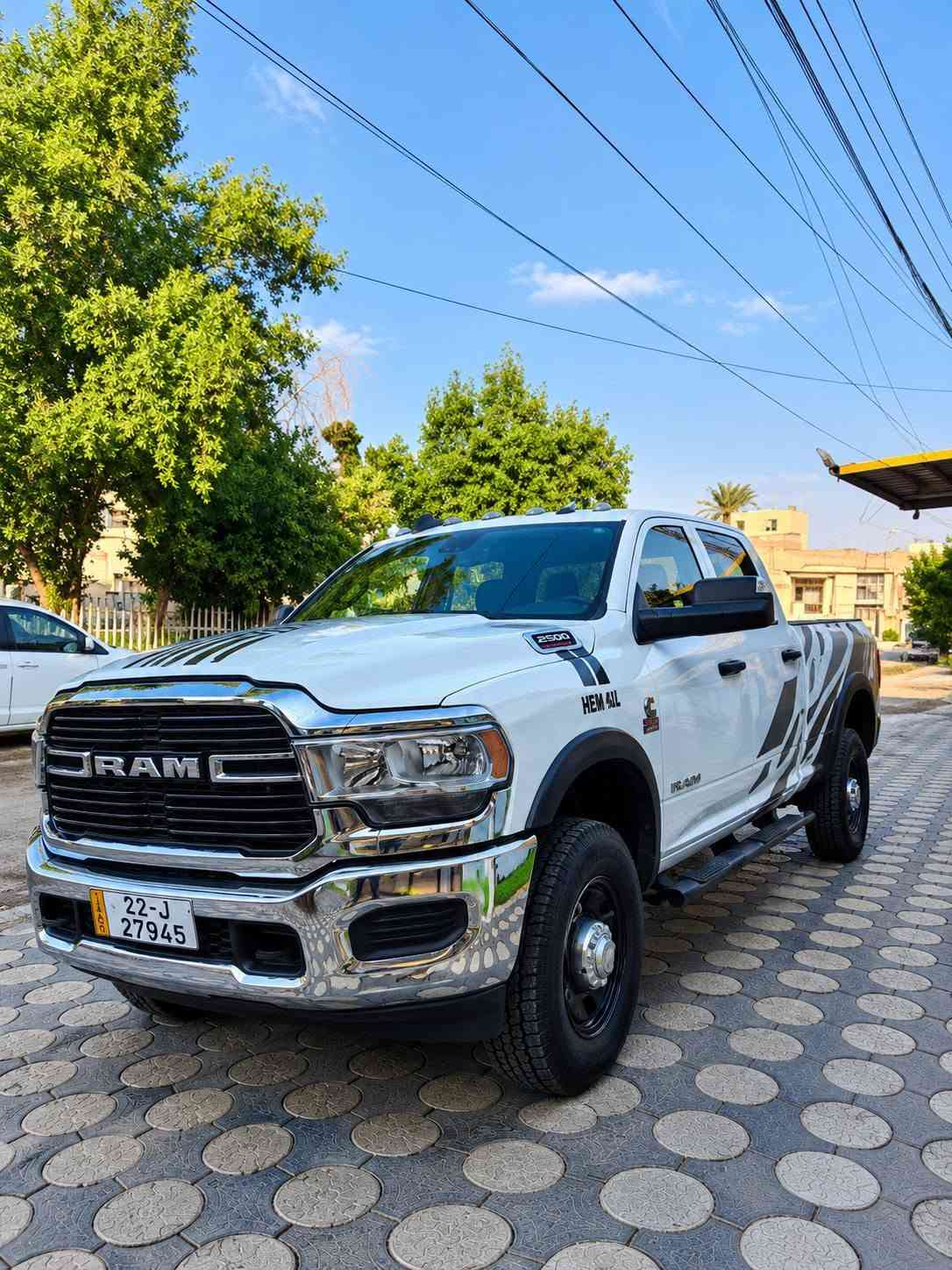 رام ٢٥٠٠ • ٢٠٢٢ • مكينة ٦٤٠٠ HEMI