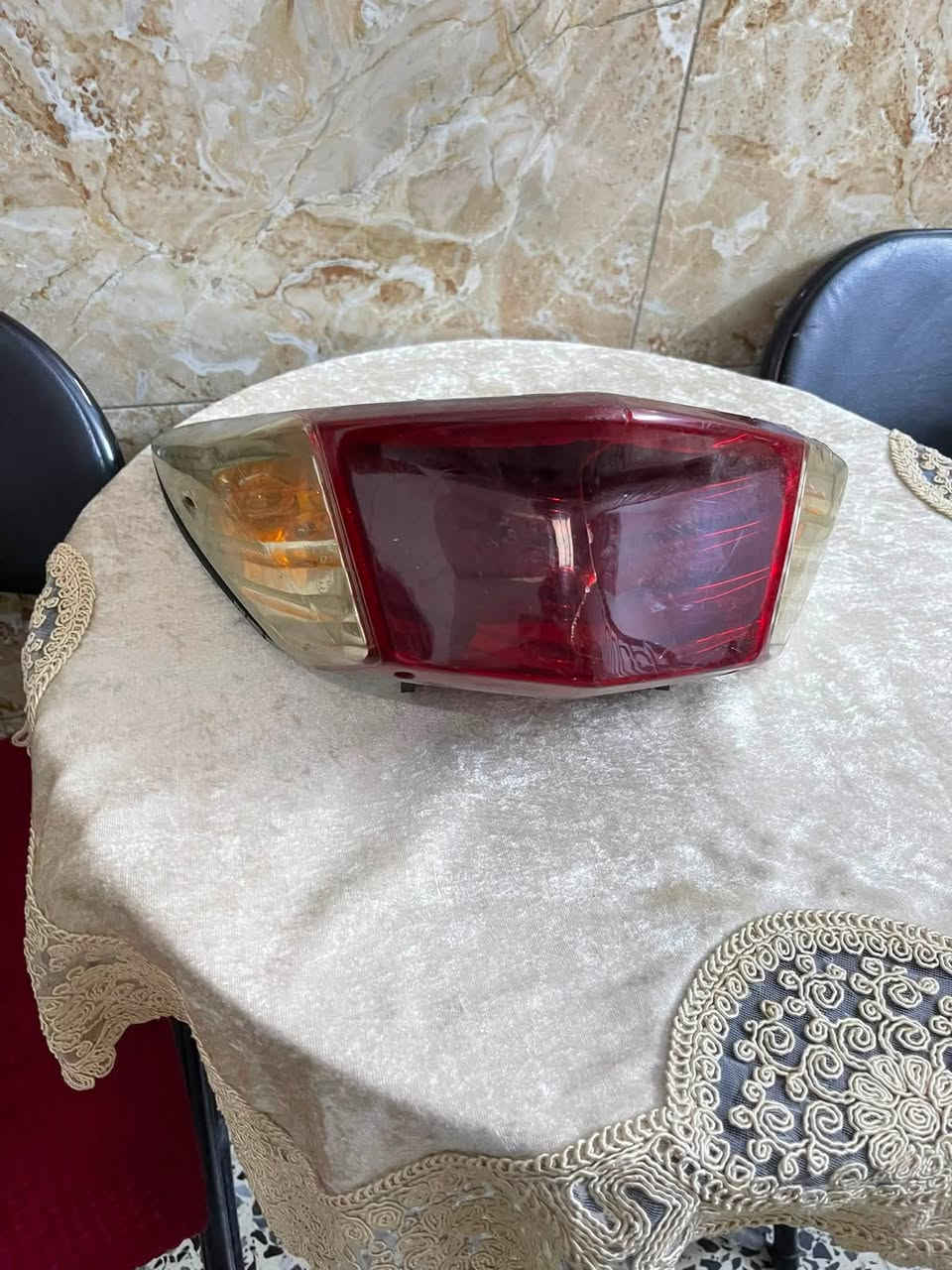 سلام عليكم بك لايت سكنس كامل هوه وكلوبه وشارته تاخذه كبل شده اصلي بلادي مال دراجه مو تجاري. سعره 40 وبي مجال  ليريده يجي وتساب وهاذا رقمي ‭***********‬
