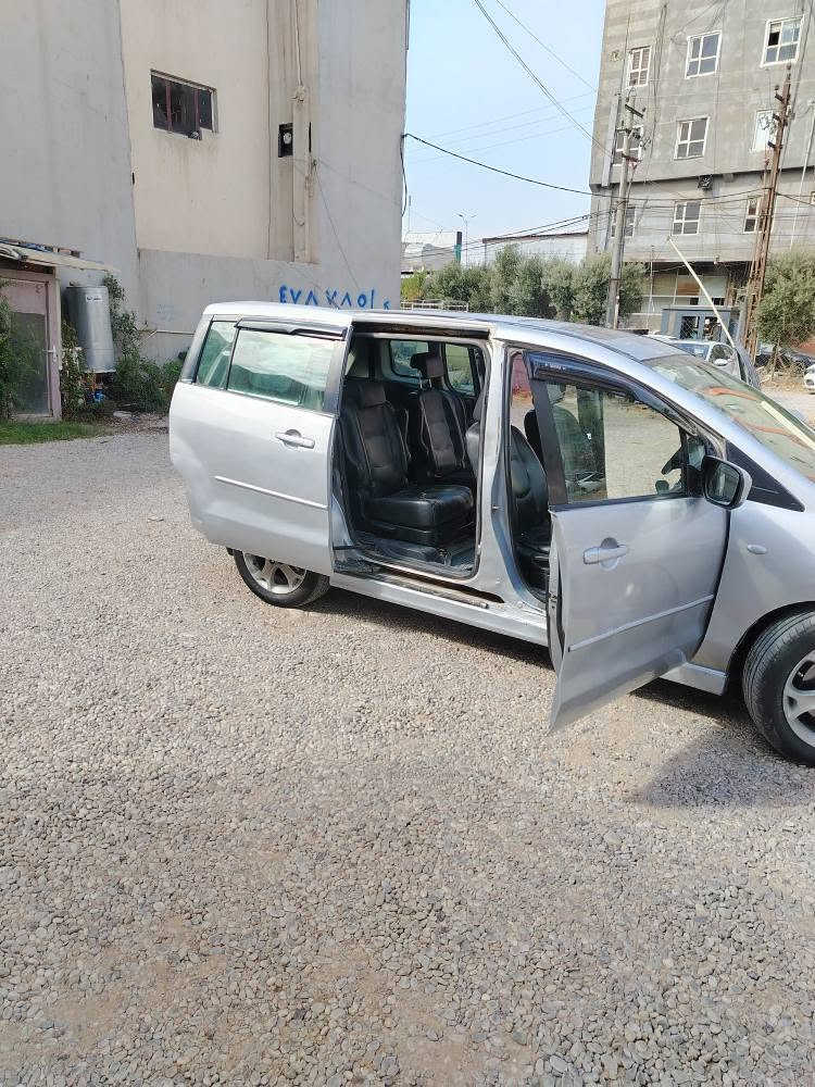 سبوغ حیزامە  بەس بۆنیتی رەشە  دواوپێشی هیجی نیە فە قەت سە قفی بە ینی جامو سلایتی تعدیل ساردە  تازە حیزامم کردوە  چوار تایە ی تازەی لە بنە  دە رگاسکە یە 

ژمارەی مۆبایل (***********) أربيل, العراق
