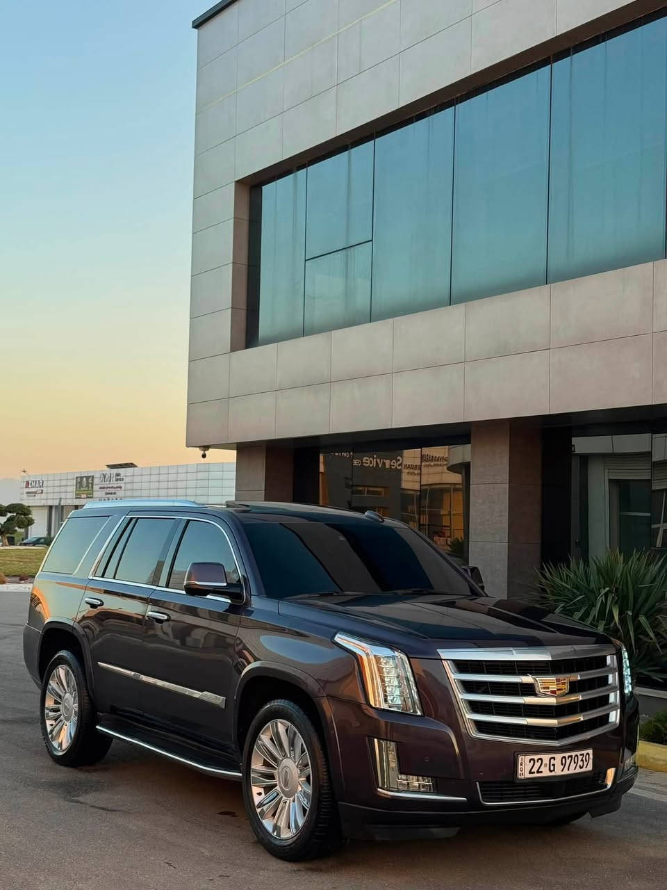 ﷽
CADILLAC ESCALADE PLATINUM 2016
▫️كاديلاك أسكاليد موديل 2016 
🔹مواصفات پلاتينيوم فول مواصفات ١/١
🔹لون مميز ( لون قهواي  )

▫️محرك V8 تمانية سلندر🔥
🔹كير و محرك بشرط
بدون صوت و بدون صرف بدون خلل
🔹ماشية  73  الف حقيقي

▫️سيارة كلين تايتل مكفولة كفالة عامة ✅
🔹مكفولة حتى دعاميات بشرط بدون صبوغ
🔹بدون صبوغ بدون شخت و بدون رصعات
🔹سيارة حيل حيلوة جديد جديد ماشاالله
🔹سيارة كل على وضع شريكة لوك لوك

▫️مواصفات پلاتينيوم
( بصمة - فتحة - فور ويل - دبل رادار  أمامي و جانبي - رادار خط طريق - داتاشو - خمس كاميرات - صندوق شفت - سقف DVD - شغال - شحن موبايل - قاصة - كشن جلد مساج - كشن تتفيئة و تبريد - كشن و ستيرن خزن - كشن هزاز - تبريد مركزي - لايت ليد و زينون بيلادي - حصاص أمامي و خلفي - مراي شفت - بعد هواي مواصفات )

◽️اربع تاير ويل جديد ويل بيلادي حجم 22
🔹سيارة شرط بدون اى نواقص گير و محرك و حدادي و كاهرباى كولة بشرط
🔹سنوي و رقم و هزة جديد سنوي بأسمي
🔹 نفسي يوم / تحويل و كاله حاظر
🔹 مكان_🌆 سليماني

◽️سعر_ 319$ 🔐🔥
◽️موبايل_ *********** ::: ***********
____________________________________
