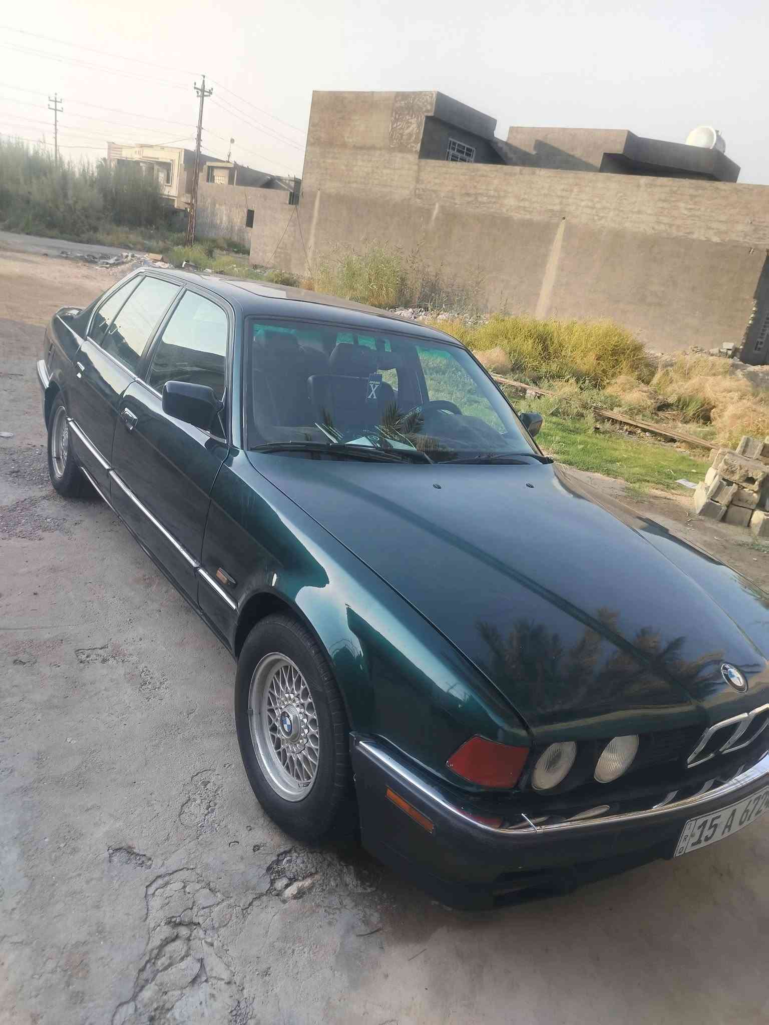 سلام عليكم بي ام موديل 1993 فول موصفات كشانه جلد + كهرباء تخم تايد صدر أمامي خلفي كير ومكينه حاويه  سنويه ل 30 تبريد ثلج  سعر 50 وبيه مجال رقم التواصل *********** الكورك *********** مكان فلوجه صقلاويه
