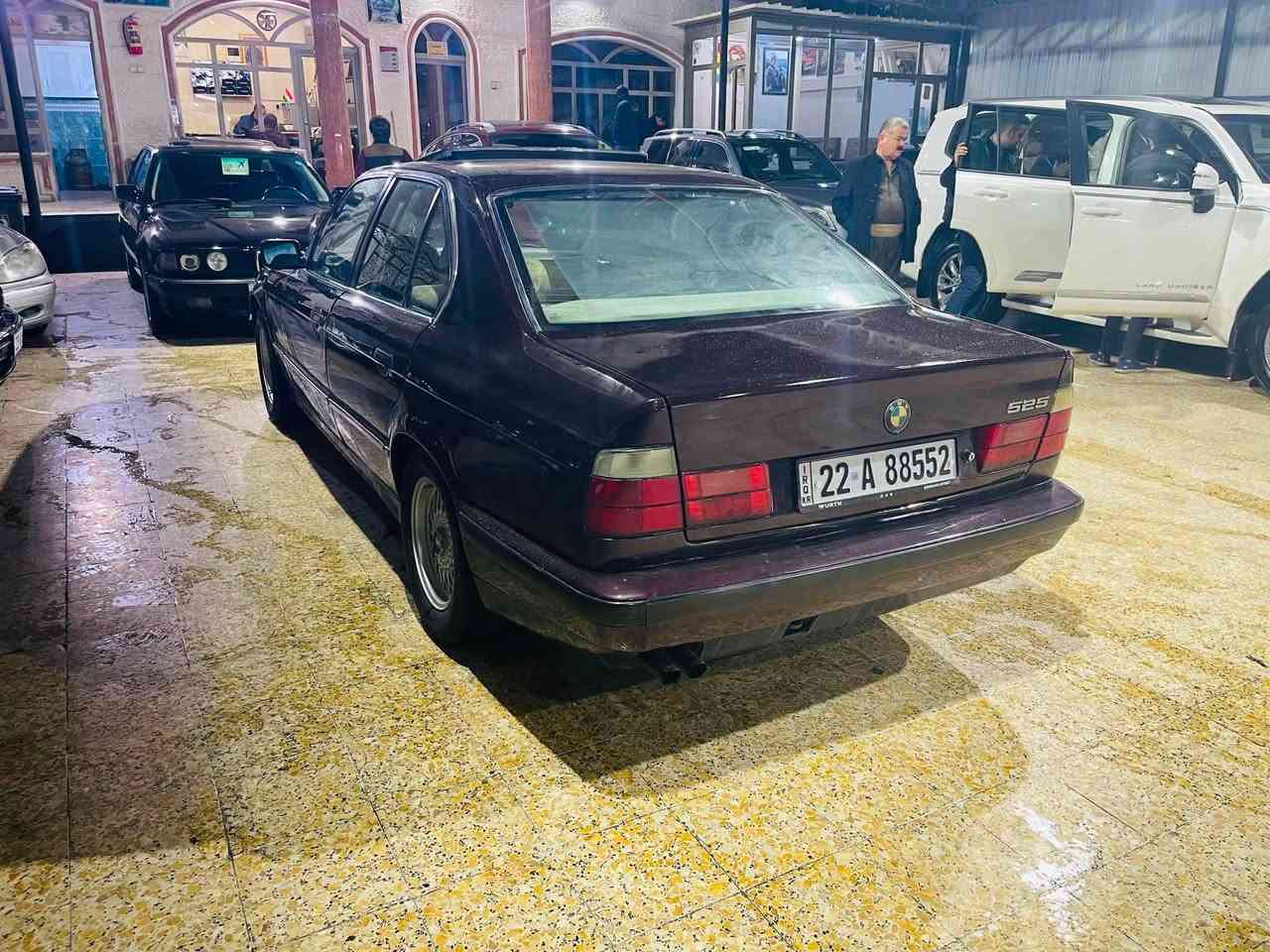 السلام عليكم بي أم 525 موديل 92 مسكر عدل مكينة حلوة جديدة كير ما في أي مشكلة صدر امامي جديد صدر  خلفي 80 سيارة رقم أربيل مميز تبريد شغال كشنات كهرباء جلد فتحة بي فقط جراد جاملق الأيمن الخلفي والجنطه  بعد ما بها نقص أي برغي كهربائيات كلها شغالة تبريدها ثلج عنوانها باب الإسكندرية Facebook متواجد ورقم الهاتف متواجد السعر 50 قفل
￼￼***********
