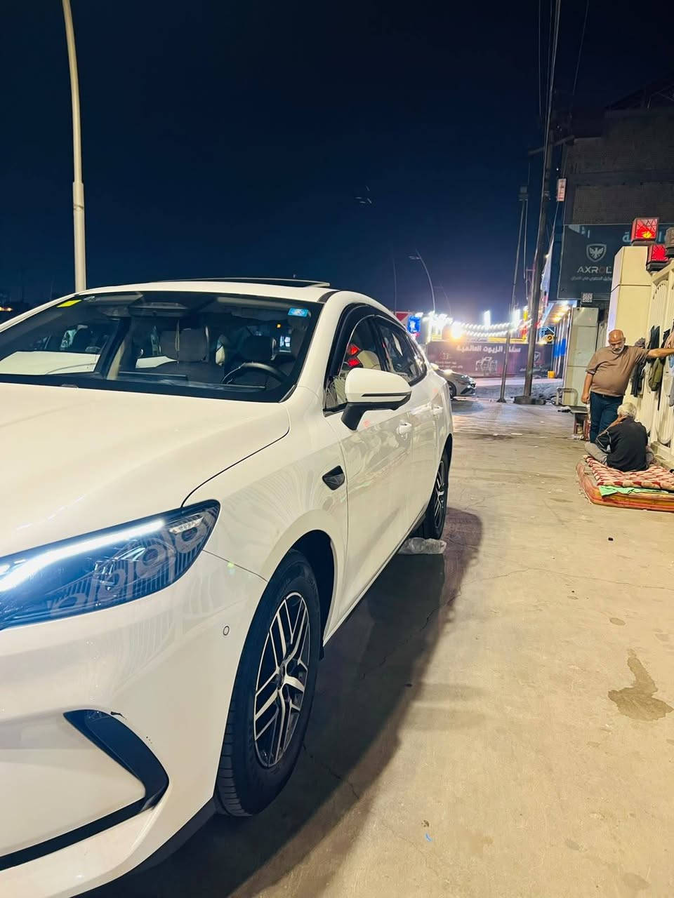 بيوايدي سيل 5 فول 13كامره وقوف ذاتي  موديل 25 كفاله عامه رقم بغداد بسمي ماشيه 25 السعر24.200
عنوان بغداد البلديات ***********
