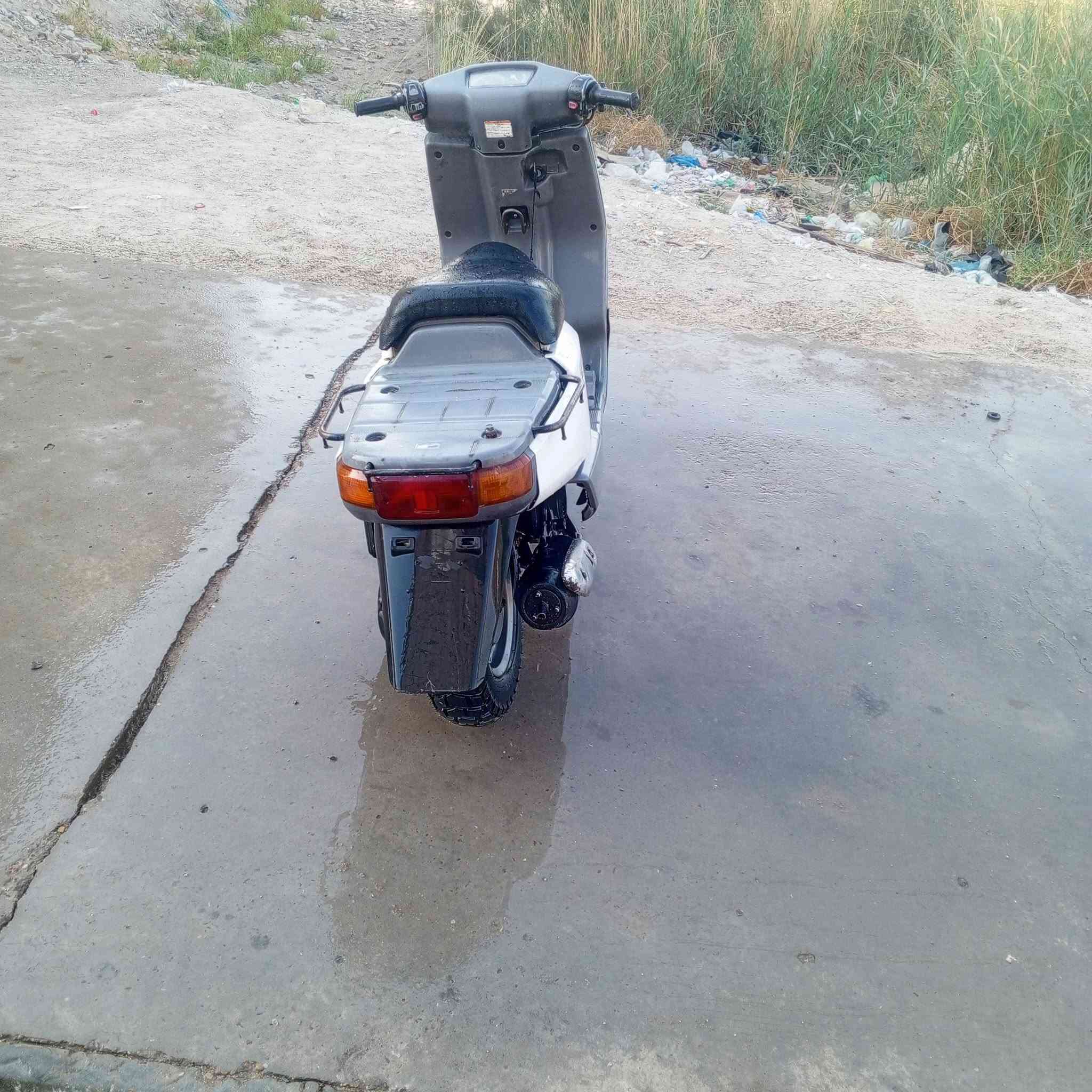 بيكم نضيفه كهرباء كلها شغاله سلف هندر اشاير لايت علي ناصي بكلايت كلها شغله عطلها شي بسيط فاكيوم مال بانزين وقايش مال كلجات جبت قايش وطلع مو مالها جبير  بس ذني الله شاهد وما متفرغلها عايفها صار 20يوم الي تفيده  شايف خيرها سعرها 160الف مكاني السريدات قرب جزيرة بغدات السياحيه ***********

