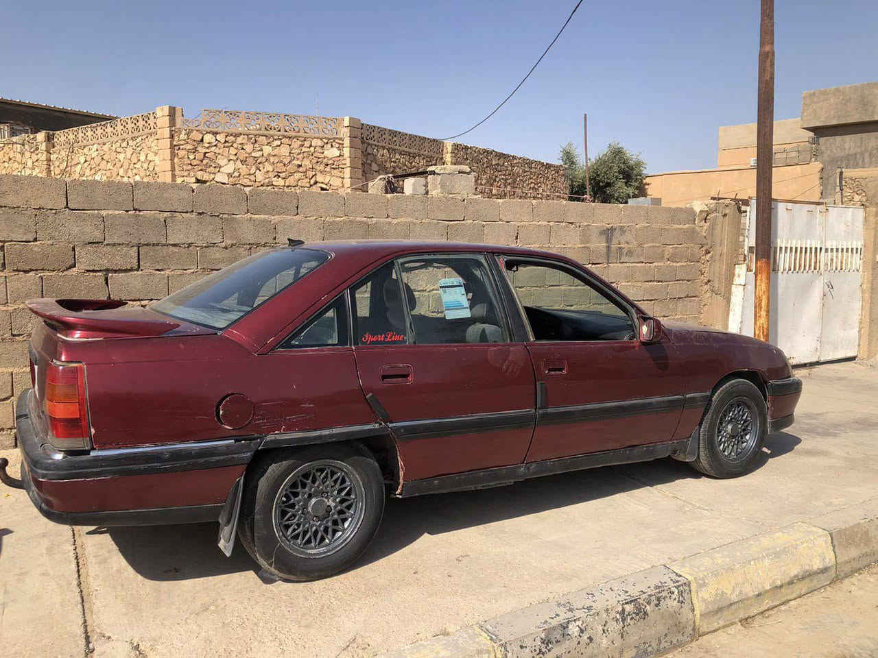 السلام عليكم ورحمة الله وبركاته
 سياره اوبل اوميكا  لون ماروني موديل 88 رقم ألماني سنويه بعدهه مو نافذه إلى حد 2028 محرك 2000  بي تبخير يرادله رنكات ولاستيك ولف يدخن ابيض كير عادي كهربائيات كله شغاله جذيله جديده باتري جديد زوج تايرات امامي جديد وخلفي نص عمر صدر جديد سياره حلوه       ترهم مراوس وانطي فرق وترهم بيع بمقدمه وقسط.      واذه نقد بعد احسن واعتذر عن الوعده السعر 24 وبيهه مجال مكاني حديثه وعنه
***********
