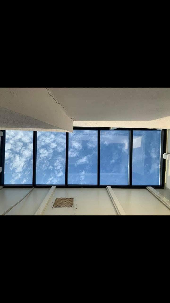 سكاي لايت • مناور • بلكونات
