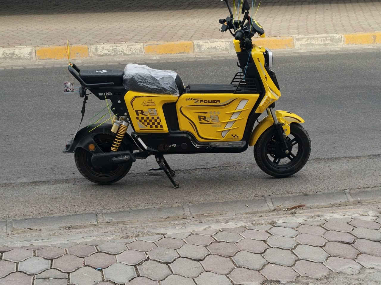 دراجه آر تسعه أم صندوق لبيع سعره 650بها مجال مكان كركوك
