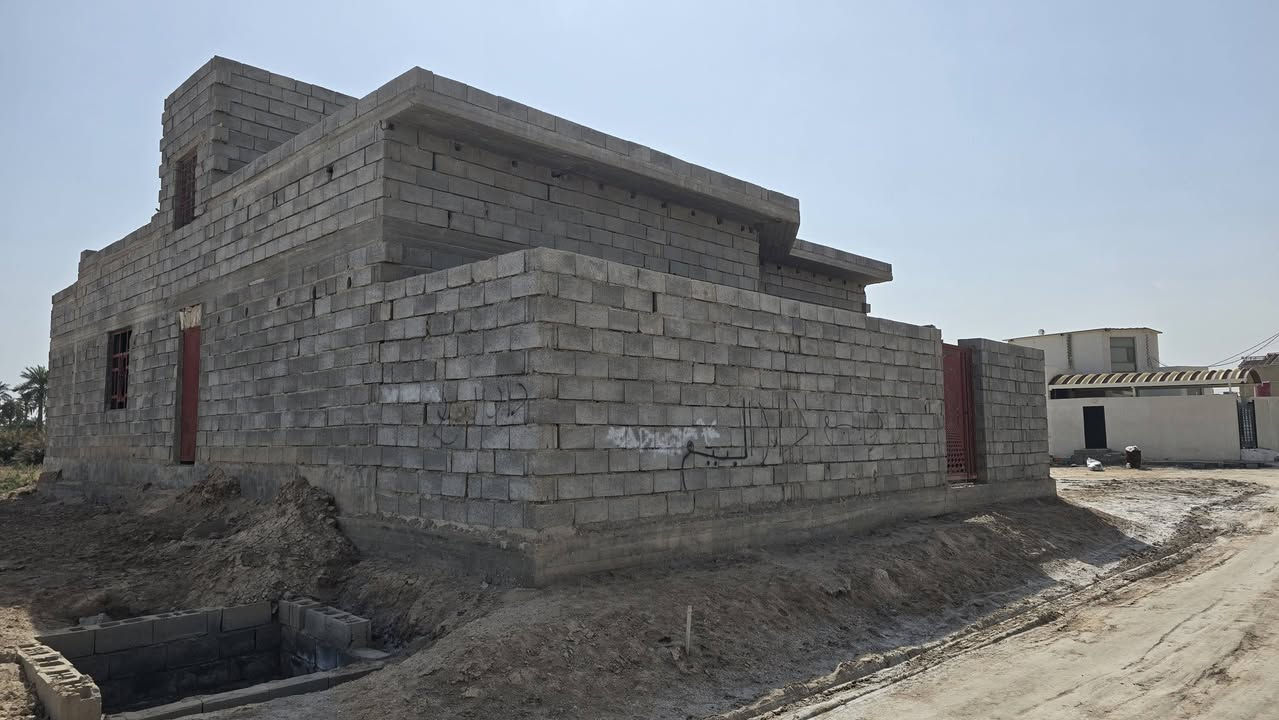 سلام عليكم
بيت للبيع في منطقة الحوطة يبعد 500 متر عن الشارع الرئيسي 

الارض مفوض بالطابو 

المساحه الكلية430 متر

مساحة البناء 200 متر

3 غرف 

للاستفسار الاتصال على الرقم

***********  واتساب 

*********** هاتف
@الجميع
