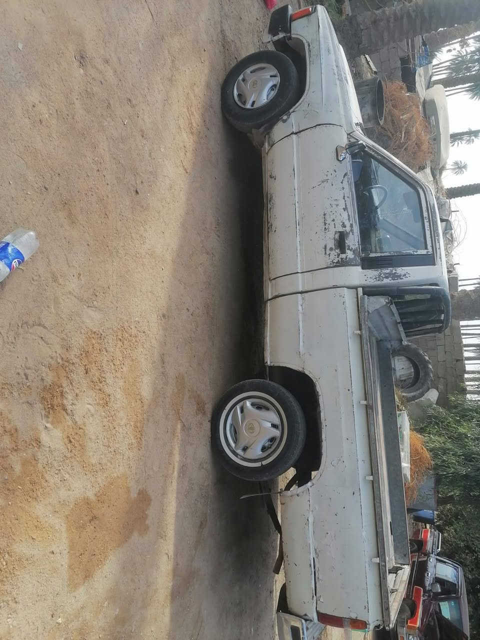 بيكب موديل ١٩٨٥ العنوان بغداد  اليوسفيه ***********
