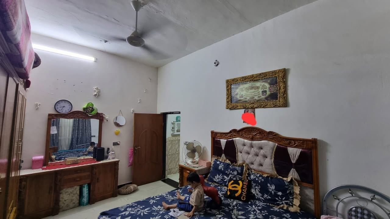 دار للبيع • ١٠٠م • حي العسكري الثانية