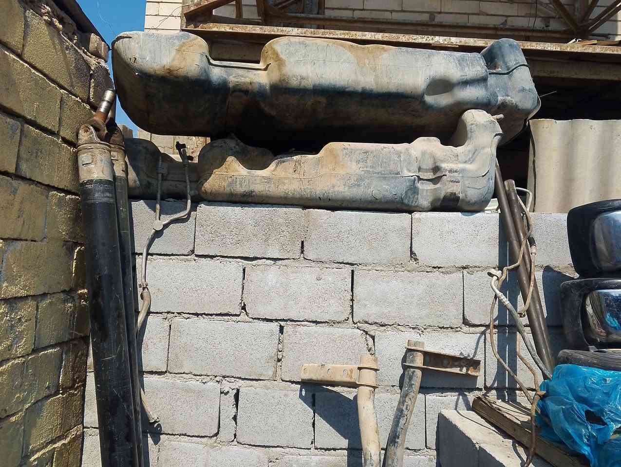 قطع غيار يوجد مكائن 5300 اكسل 6 برغي
