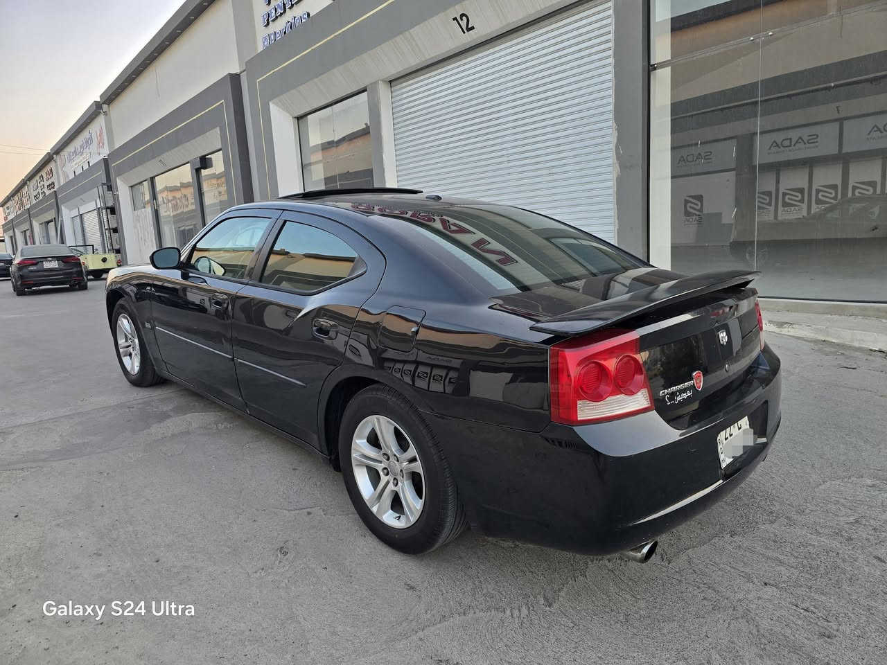للبيع
سعر 98$
جارجر sxt موديل 2010 
محرك 6سلندر حجم 3500 اصل abs
كير اوتوماتيك شرط المحرك والكير ولاكسل 
رقم اربيل  دولي رقم  وسنوية جديدة شرط 
 التحويل 
🚫صبغ جاملغ امامي يمين وربع جاملغ خلفي يمين شرط بدون اي دواخل  اربكات سليمة 
السيارة فول مواصفات
سلايد فتحة سقف 
كشنات جلد وكهرب 
شاشه كامرا  كروز سرعة  كشن كهرب 
نظام ABS   نظام تراكشن مانع انزلاق 
 تبريد قطعتين ثلج ❄️
ويل كب   طخم تاير جديد صدر امامي خلفي جاهز
موصل الايسر 
***********
***********
