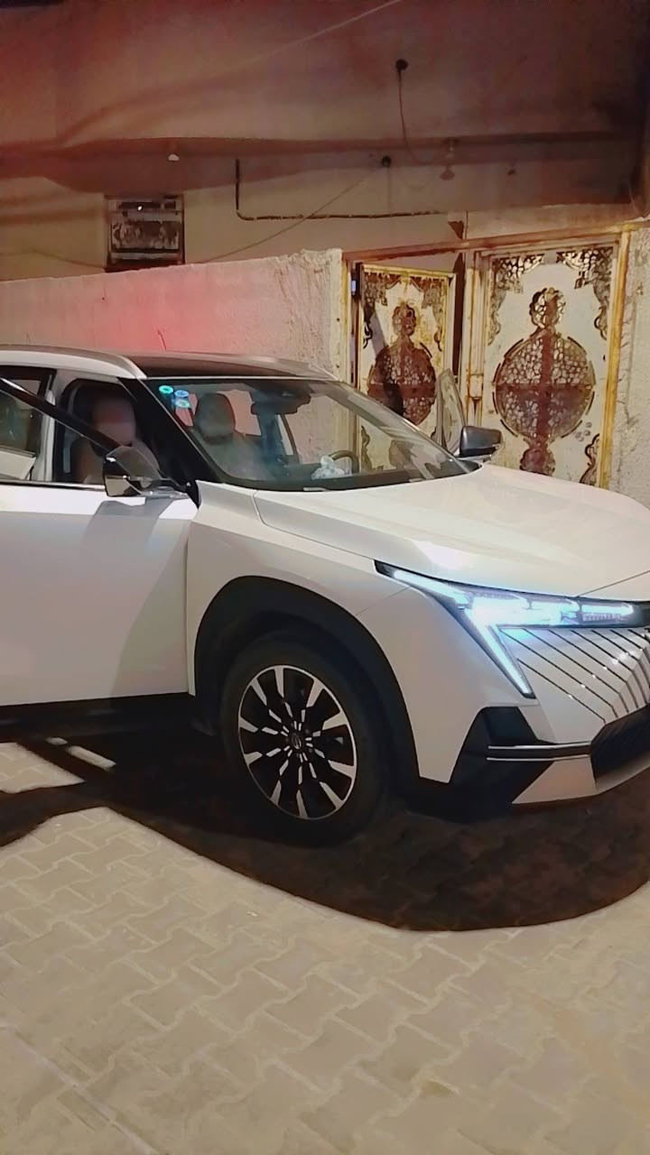 جي أي سي امكو للبيع موديل 25 رقم بغداد بانزين فقط عليها اقصاد راعيها موضف بالتربيه استقطاع مباشر على ماستر كارد وكاله وضمان التسديد باقي عليها سنتين ونص وتتحول باسمك ضمان 10 سنوات وتبديل دهن مجاني لمدة سنتين وتأمين على سياره كذالك السياره كفاله عامه ماشيه 12 ألف
المواصفات......
1..مكينه 20 تيربو 
2..كشنات جلد كهربائيه تدفئه وتبريد 
3..بانوراما بدون فتحه 
4..تحكمات ستيرين 
5..سياقه ذاتيه 
6..كاميرات محيطيه 360 درجه 
7..رادارات أمامي خلفي 
8..مانع اصطدام 
9..تحديد مسار 
10..مثبت سرعه 
11..اطارات قياس 19
12..جام أوتو 
13..مري كهرباء 
14..اضاءه ايل ايدي
15..اضاءه محطيه داخل السياره 
16..شاشه وسطيه تدعم أبل كار بلي 
17..علامات مروريه 
18..تو كلر
19جام اتو
20يدات الابواب مخفيه 
21الصندوق كهربائي مع حاسة الرجل 
22مثبت سرعة 
23حساس الاطار مع درجة حرارة الاطار
وبعد مواصفات أكثر 
السعر 23 مليون مكاني البصره 
الهاتف....***********/***********
جي أي سي امكو للبيع موديل 25 رقم بغداد بانزين فقط عليها اقصاد راعيها موضف بالتربيه استقطاع مباشر على ماستر كارد وكاله وضمان التسديد باقي عليها سنتين ونص وتتحول باسمك ضمان 10 سنوات وتبديل دهن مجاني لمدة سنتين وتأمين على سياره كذالك السياره كفاله عامه ماشيه 13 ألف
