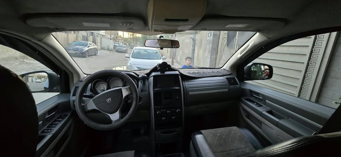 للبيع سياره دوج كرفان ٧ راكب ٣ قطع تبريد سياره كلين وعل سونار هاتف ***********
