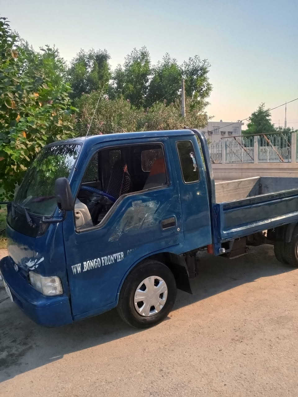 سلام عليكم كيا 98مكينه وكير وحداديه وكسن وكرهبايات وتخم تاير كلهن جدد سنويه 29شاصي مكفول رقم شاصي واضح مكان النجف قضاء المشخاب ***********
