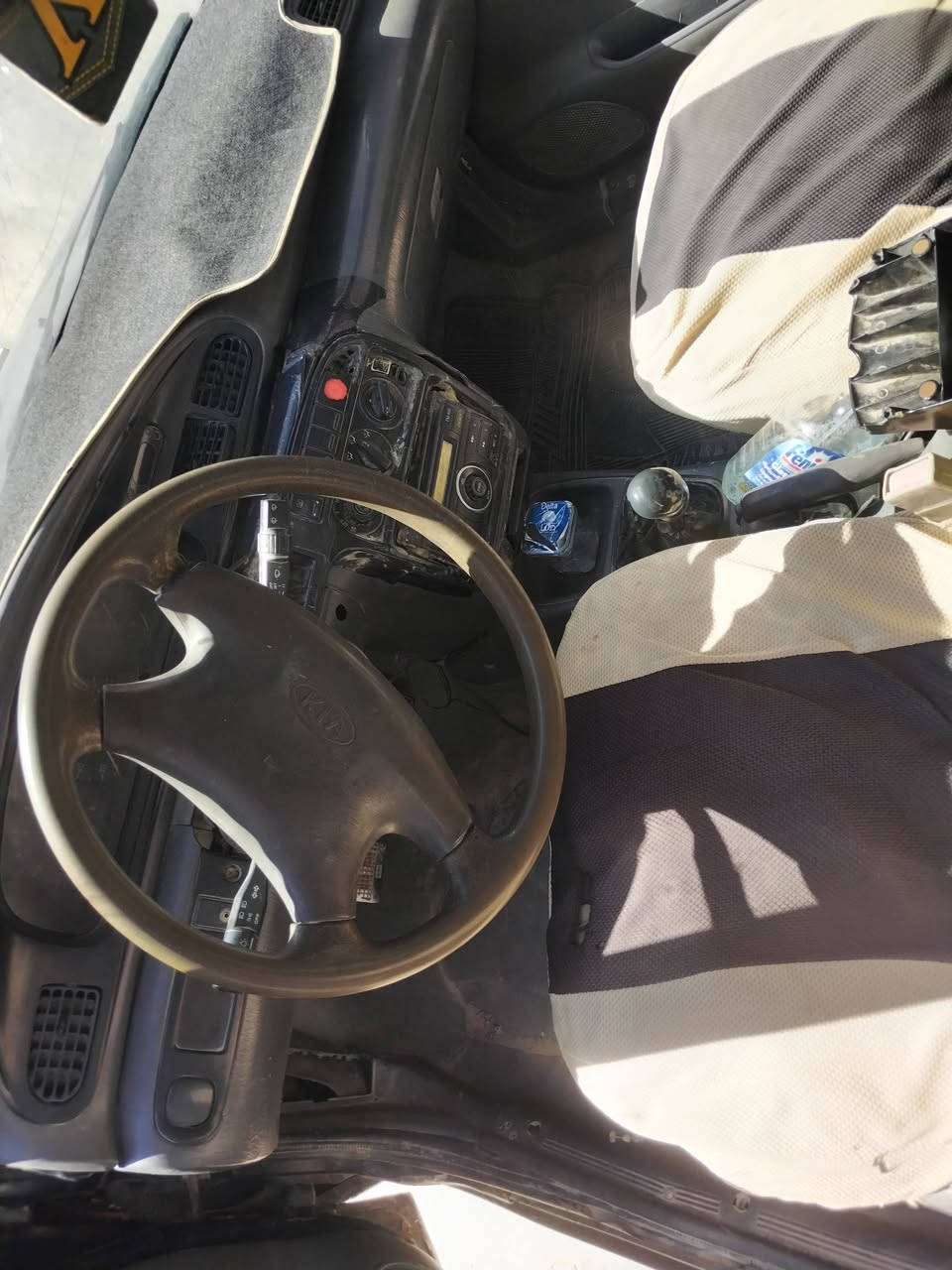 للبيع كيا سيفيا ٩٦ رقم بغداد لونها نيلي ٢٨ ورقة موجوده بالفلوجة ***********
