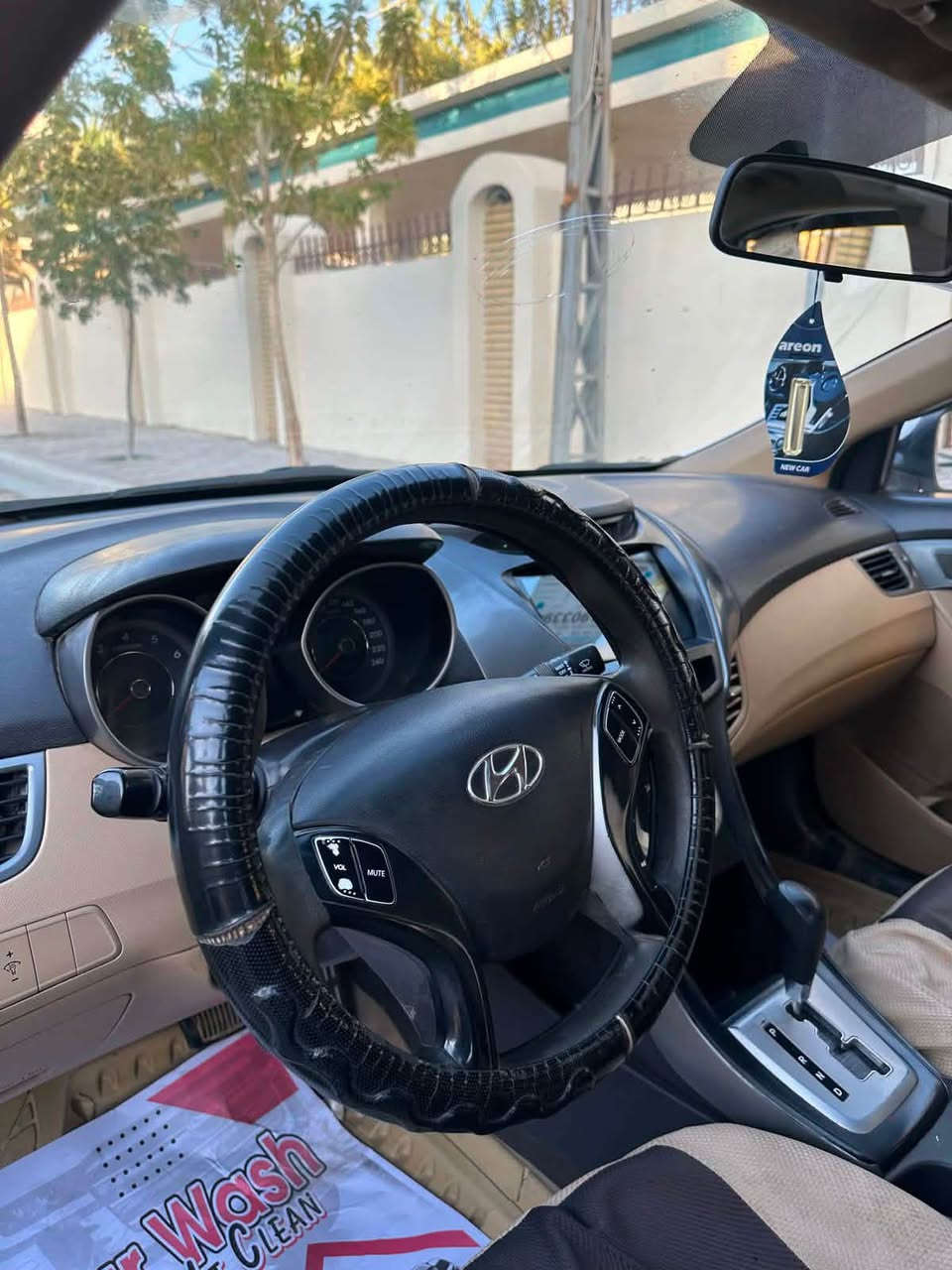 السلام عليكم
النترا للبيع مكفوله فقط بارد
مكينه 1600
خليجي رقم اربيل سنويه منتهيه  جاهزه مكينه كير حداديه تبريد 
السعر 90 وبيه مجال 
***********
