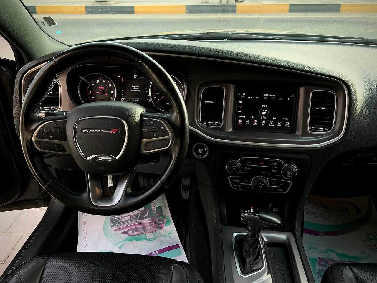 درج جارجر فول مواصفات 

فئه. : SXT PLUS 2 فول مواصفات 
الموديل : 2022 . (امريكي) . 
المحرك : . V6.  3.6L . 
العداد : 72 الف مايل

*مكفوله بدون حادث 
كفاله عامه من كلشي 
 
المواصفات :
* فتحه سقف سلايد
* تو ويل درايف
* انظمه قياده 
* دبل بصمه 2 
* كاميرا خلفية دواره
* المصابيح الأمامية زنون .
* كشافات الضباب زنون 
* دخول ذكي. 
* تشغيل عن بعد .
* شاشه كبيره نفكيشن
* كشنات الداخلية من الجلد 
* مقاعد السائق كهربائي مع الراكب 
* المقاعد الأمامية تدفئة  وتبريد 
الخلفية تدفئة 
* خزن مقعد السائق ميموري 3 وضعيات
* حساسات خلفي 
* تبريد امامي خلفي 
* تدفئة ستيرن . 
* سستم صوت
* بلوتوث تلفون . 
* محدد سرعة .  
.
.. بعد بيه هواي مواصات 
* رقم بغداد جديد
للاستفسار / ***********
المكان / حي العدل بغداد, العراق
