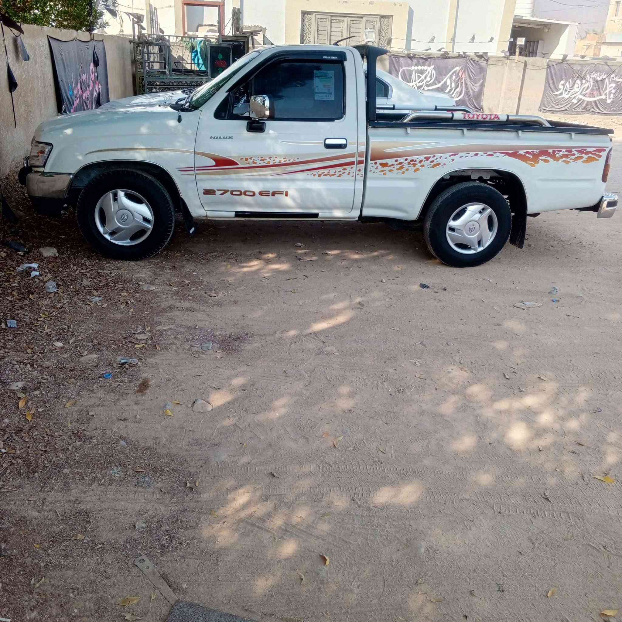 سلام عليكم جمره تك البيع موديل 2002 رقم مثنى بسمي مكفوله ضربه وتبديل مجرد البدي بيه جراد وراشه مكان سياره الرفاعي الهاتف ***********

