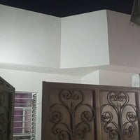 بيت للبيع • ١٥٠م • غرفتين
