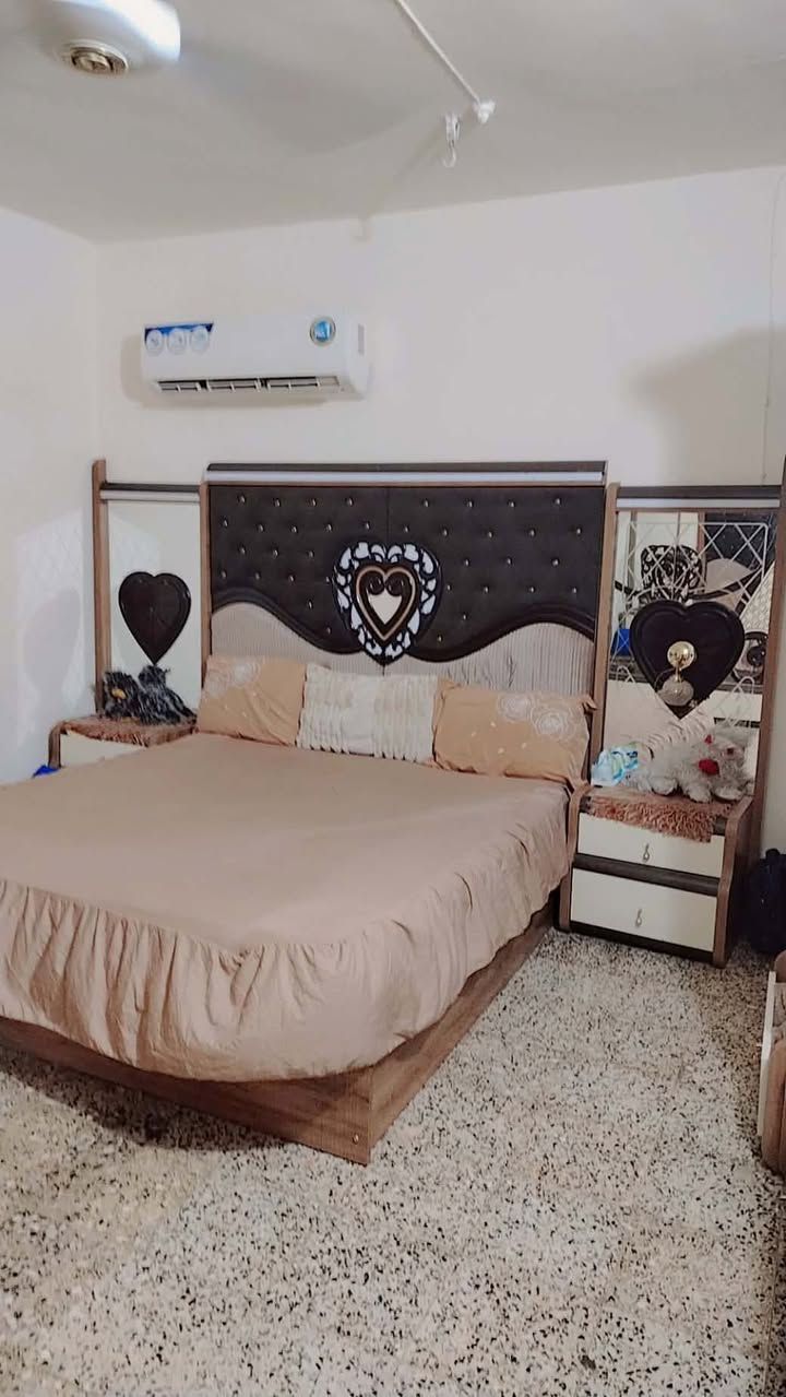غرفه • نضيفه • مستعجل