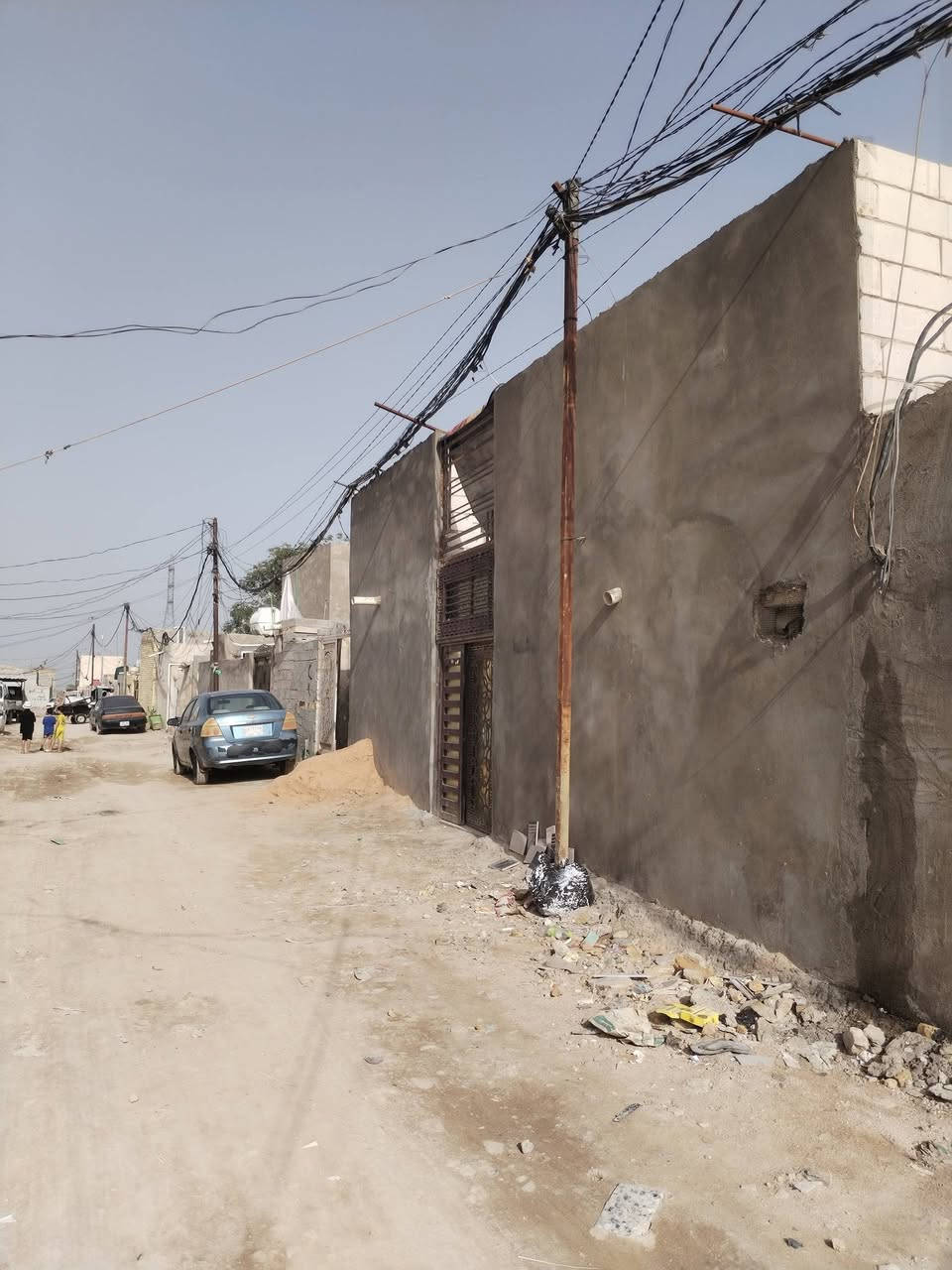 سلام عليكم
بيت للبيع المساحه 50 متر نجف مقابل قرية الغدير خلف نادي الفروسية السعر 13 وبي مجال الاستفسار على هذا الرقم أو واتساب ***********
بيع مستعجل
