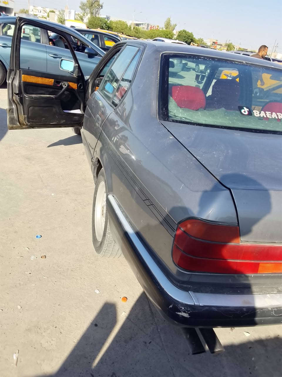 ابيم موديل 92رقم شمالي دهوك حجم 730كير كير ومحرك كله جديد شرط تخم تايرات جديد تبريد تدفئه شغاله سعرها 60وبيها مجال حك جيه مكان الحجاج تواصل واتساب هاذا رقم ***********
