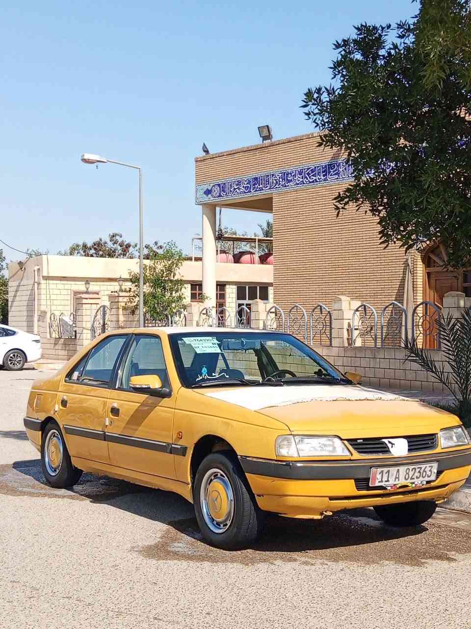 سلام عليكم للبيع بيجو 2011 رقم بغداد مصفرة هية وغرامات بسمي سيارة جاهزة للستفسار اتصل ***********
