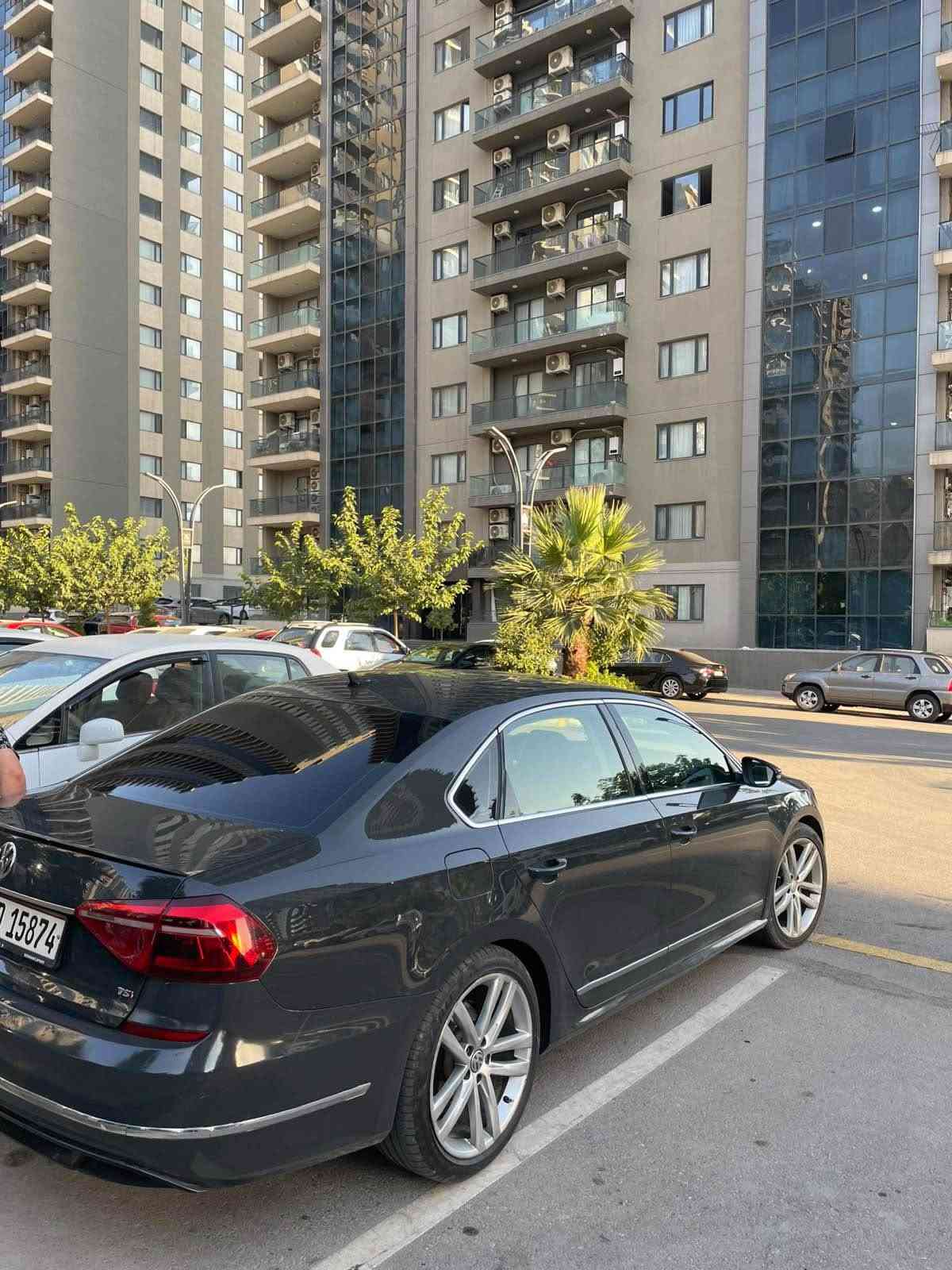 باسات موديل ٢٠١٧
مواصفات R-line
ثلاث قطع امامي صبغ بدون دواخل
گير محرك كهربائيات كلو بشرط 
مكان السيارة دهوك 
السعر ١٠٩ وشوية مجال 
رقم واتساب (***********) دهوك, العراق
