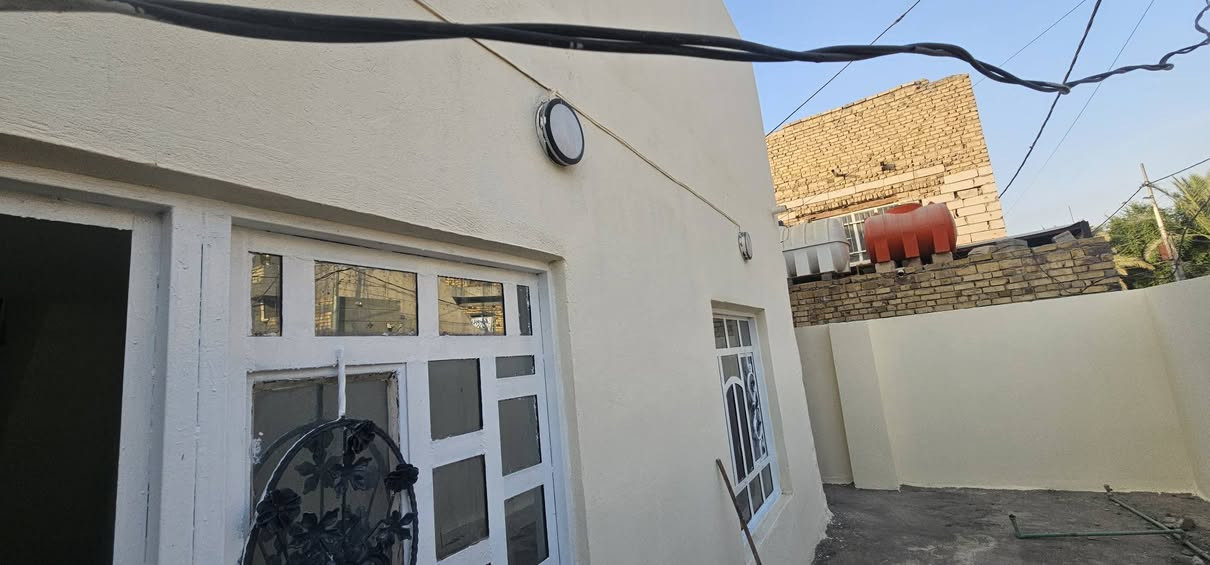واجهة ديوانية • ١٢٤م • شارع ٦٠